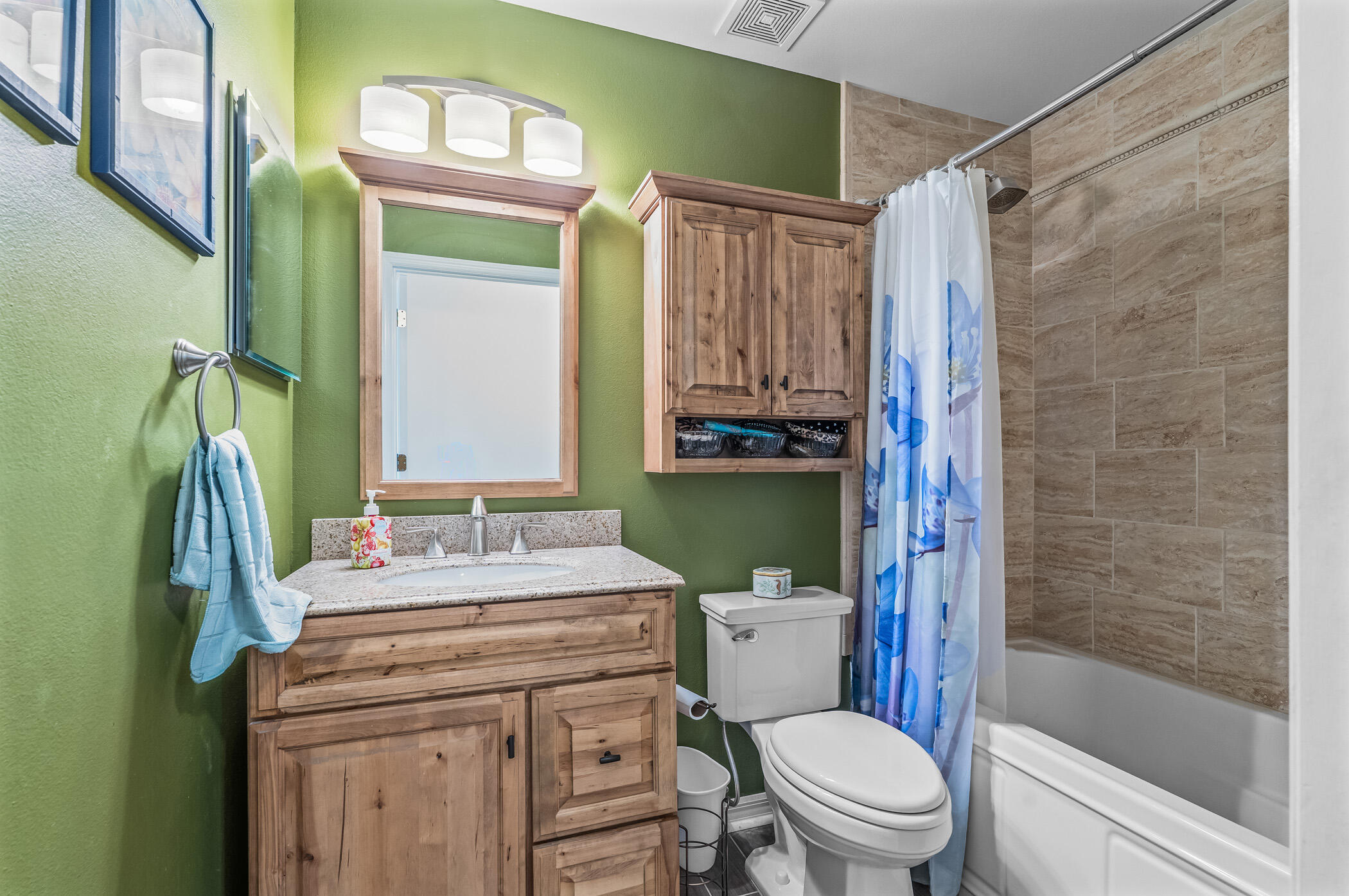 MAJESTIC OAKS - Residential