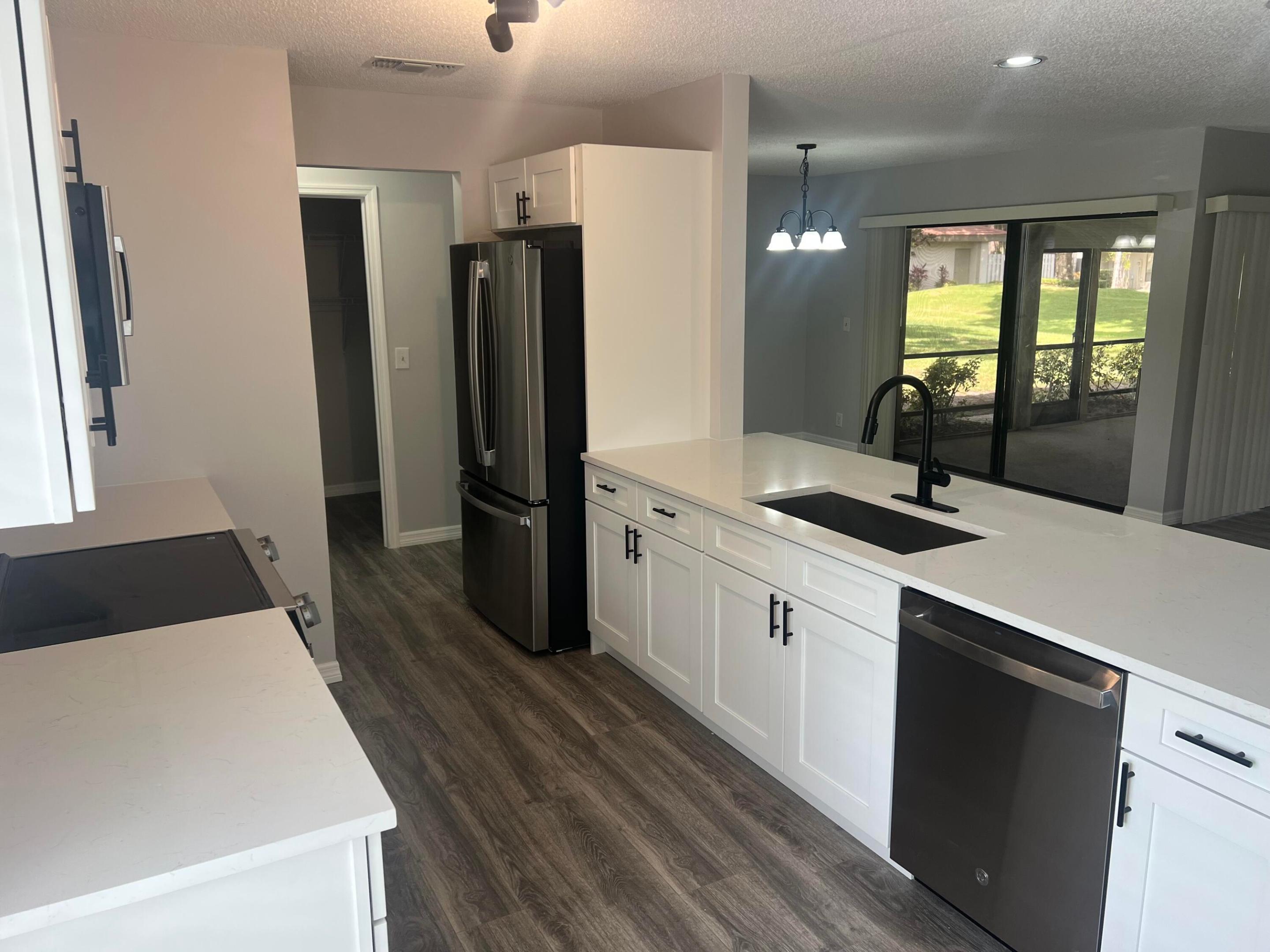 FOREST GROVE PATIO HOMES - Residential