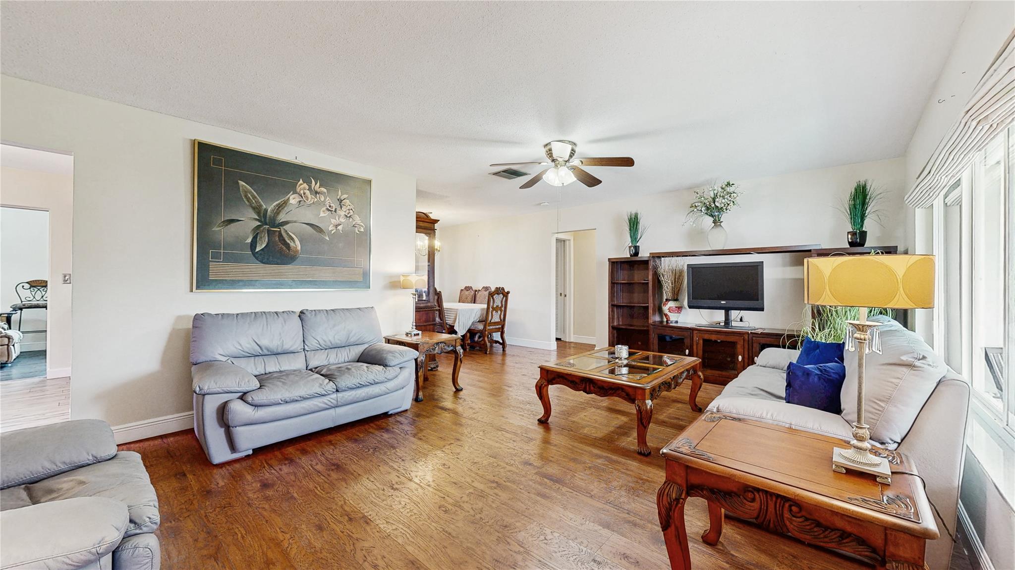 8201 NW 59th Ct