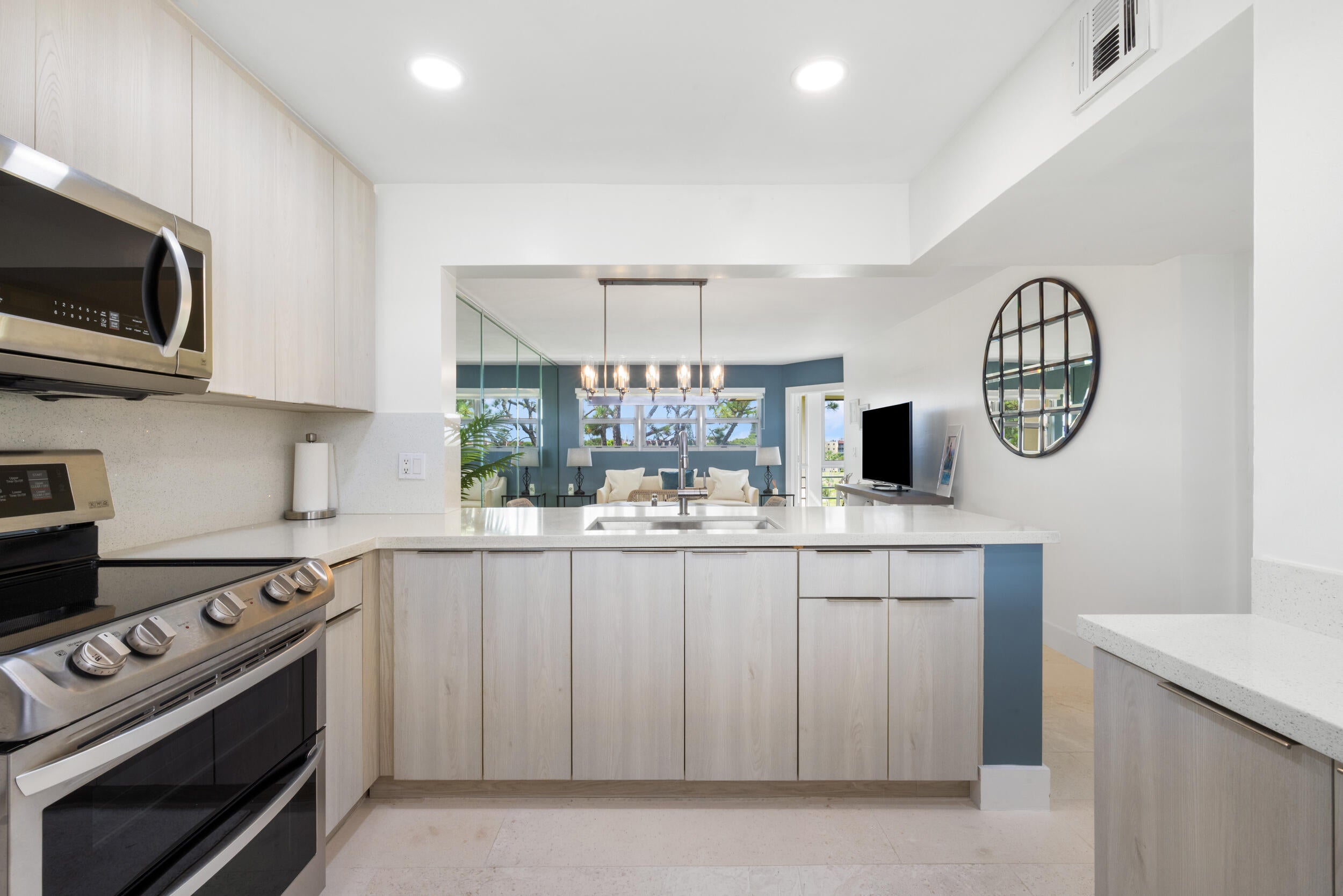 3654 Via Poinciana 603, Lake Worth FL 33467