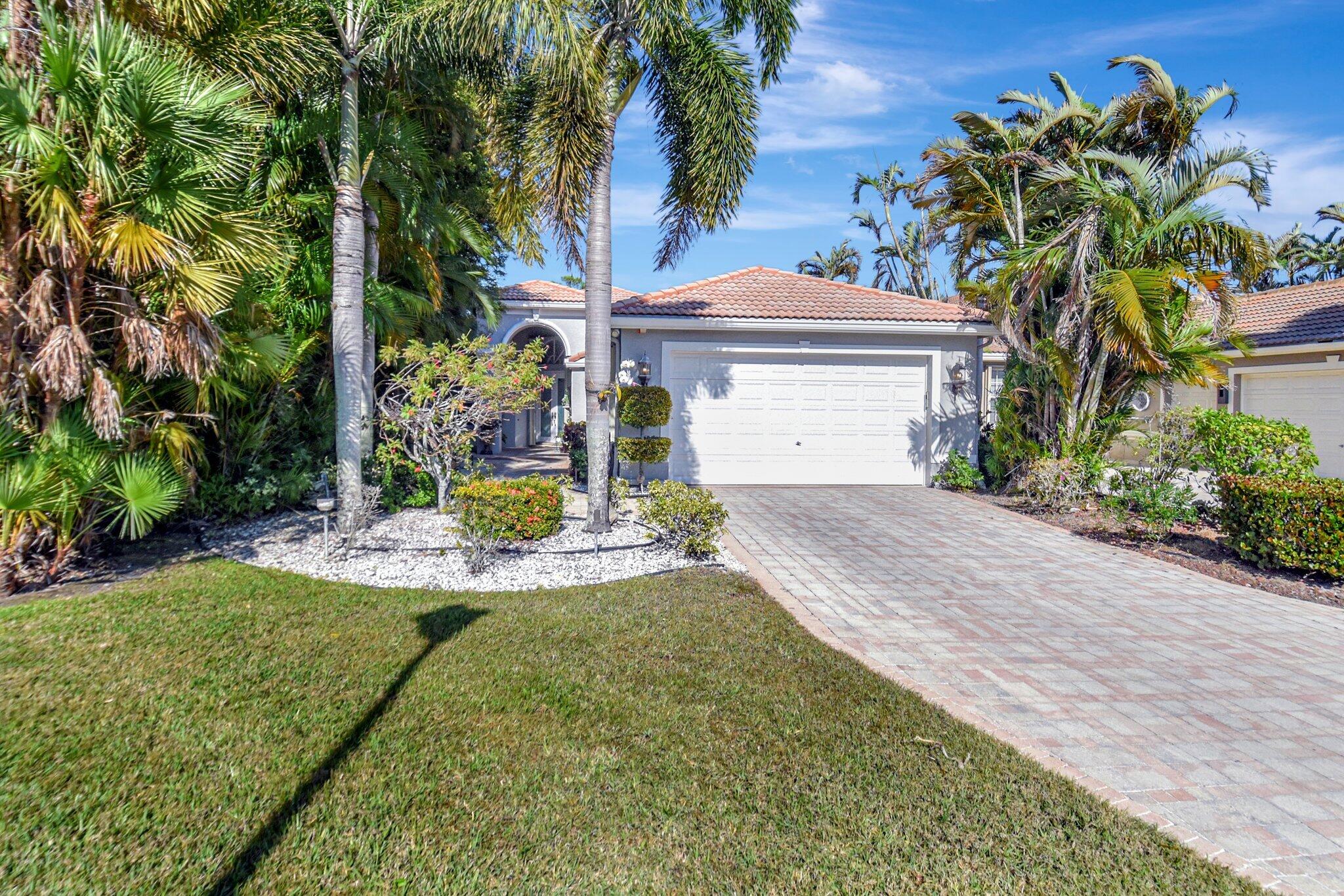 4022 Manchester Lake Drive