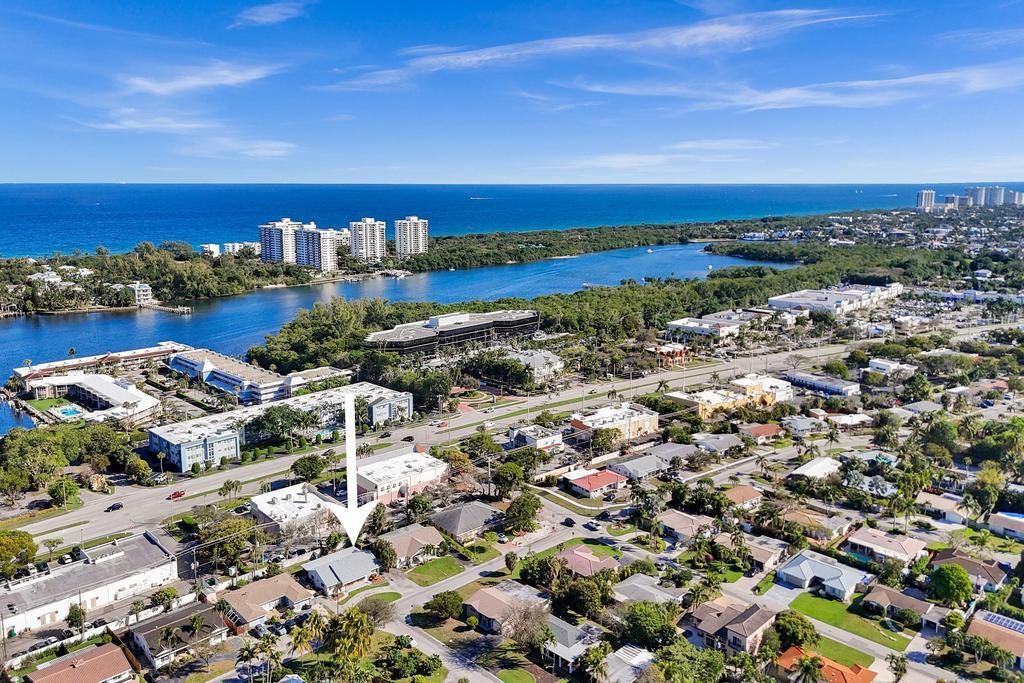 Photo of 2600 NE 5th Avenue, Boca Raton, FL 33431 (MLS # R11061847)