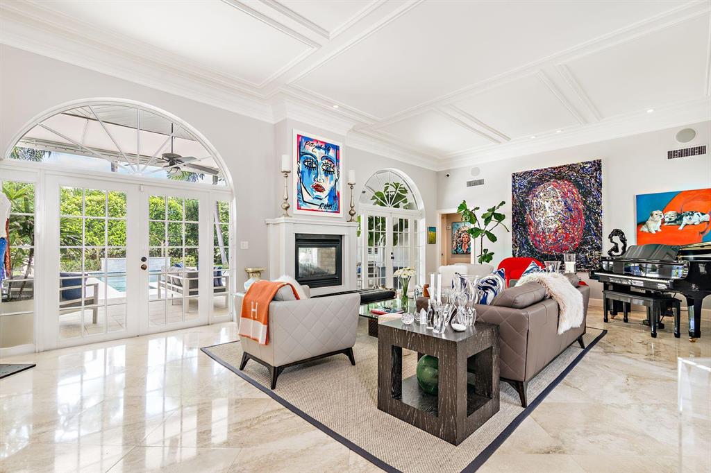 ELLAMAR - Residential