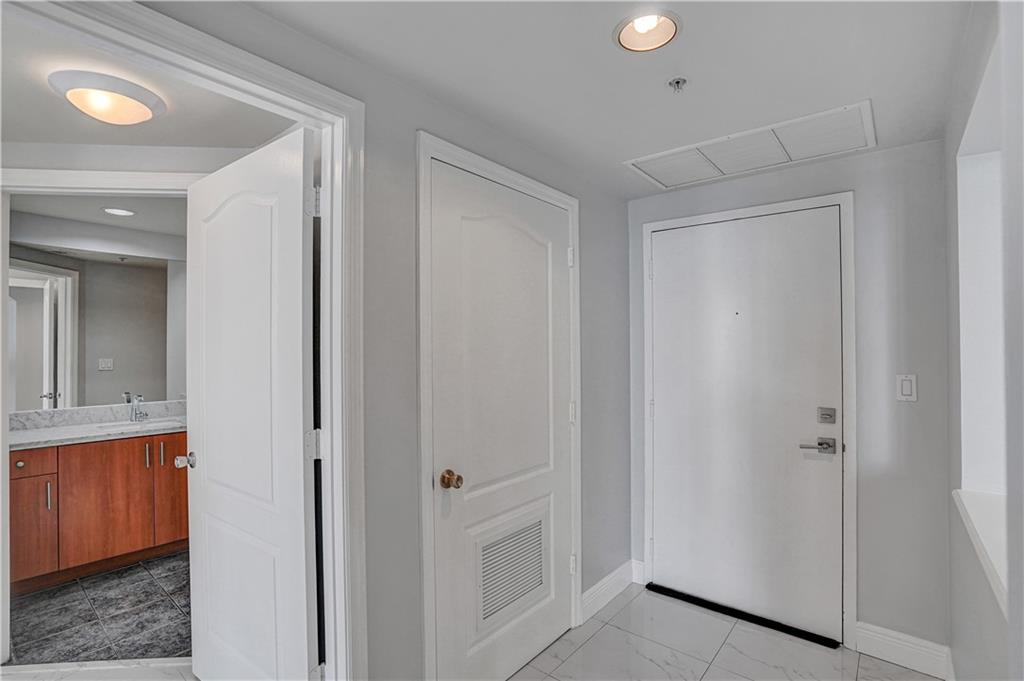 The Waverly at Las Olas - Residential