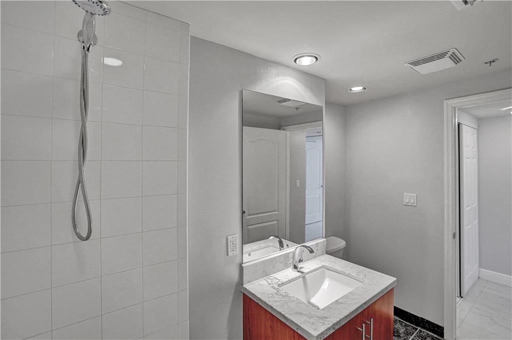 The Waverly at Las Olas - Residential