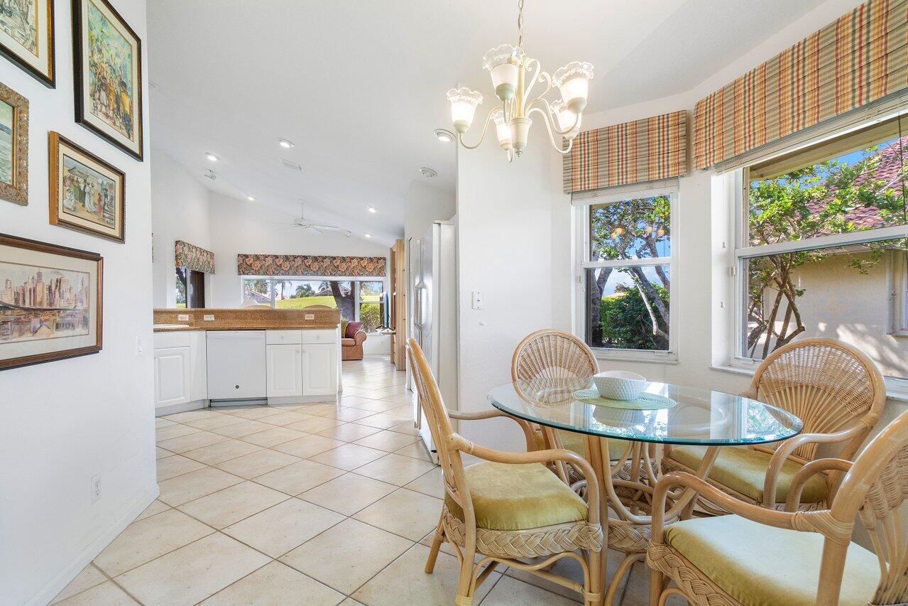 LAKERIDGE GREENS AT PIPERS GLEN - Residential