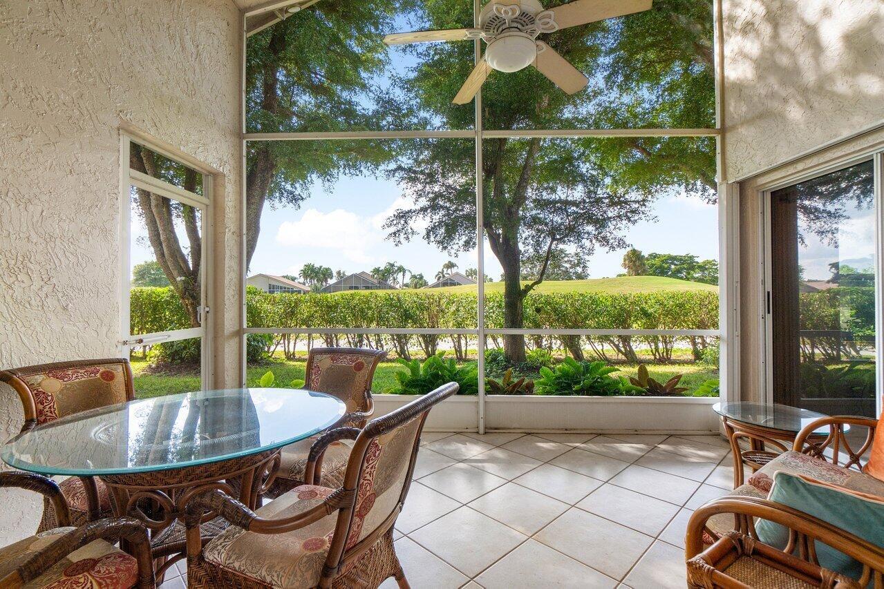 LAKERIDGE GREENS AT PIPERS GLEN - Residential