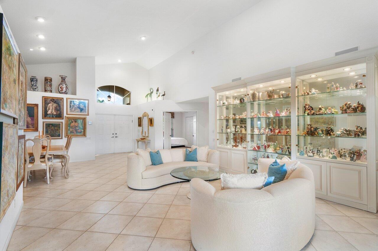 LAKERIDGE GREENS AT PIPERS GLEN - Residential