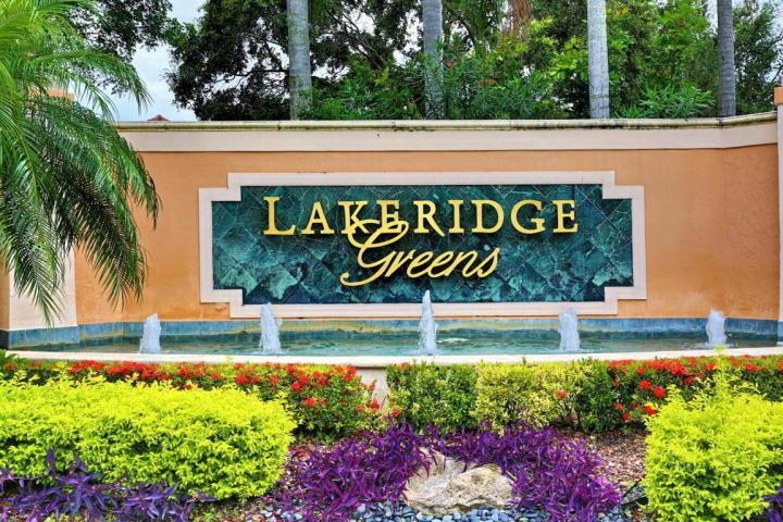 LAKERIDGE GREENS AT PIPERS GLEN - Residential