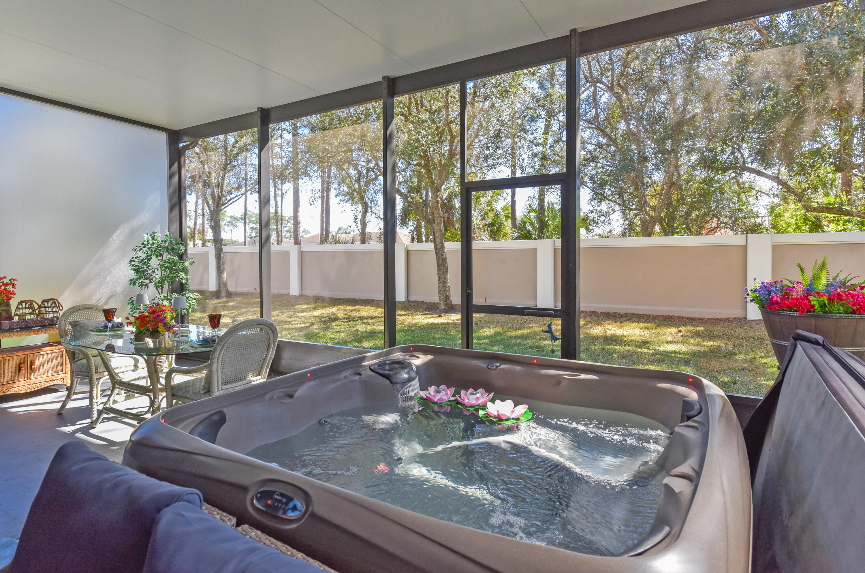 THIRD REPLAT OF PORTOFINO ISLES - Residential