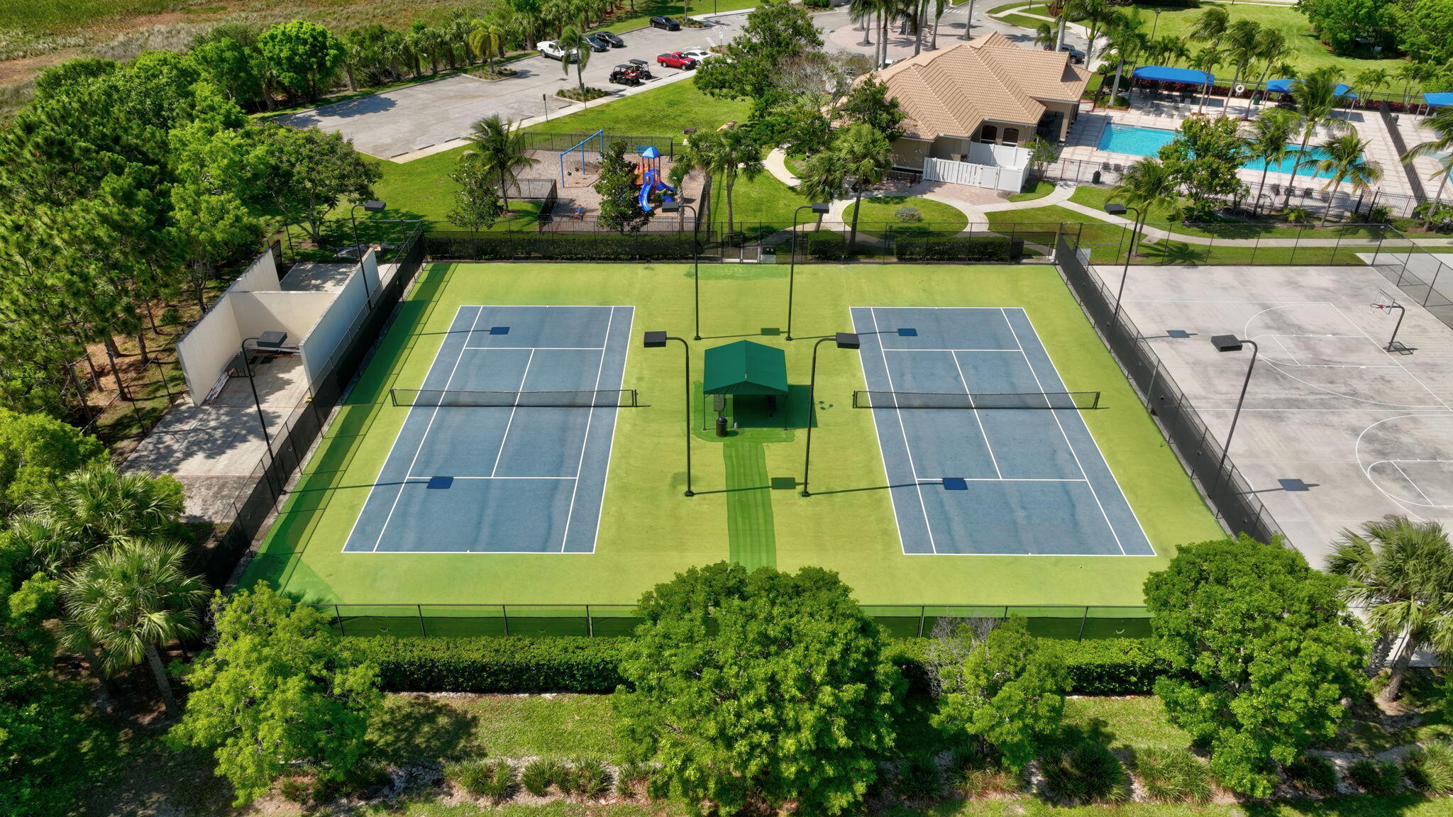 THIRD REPLAT OF PORTOFINO ISLES - Residential