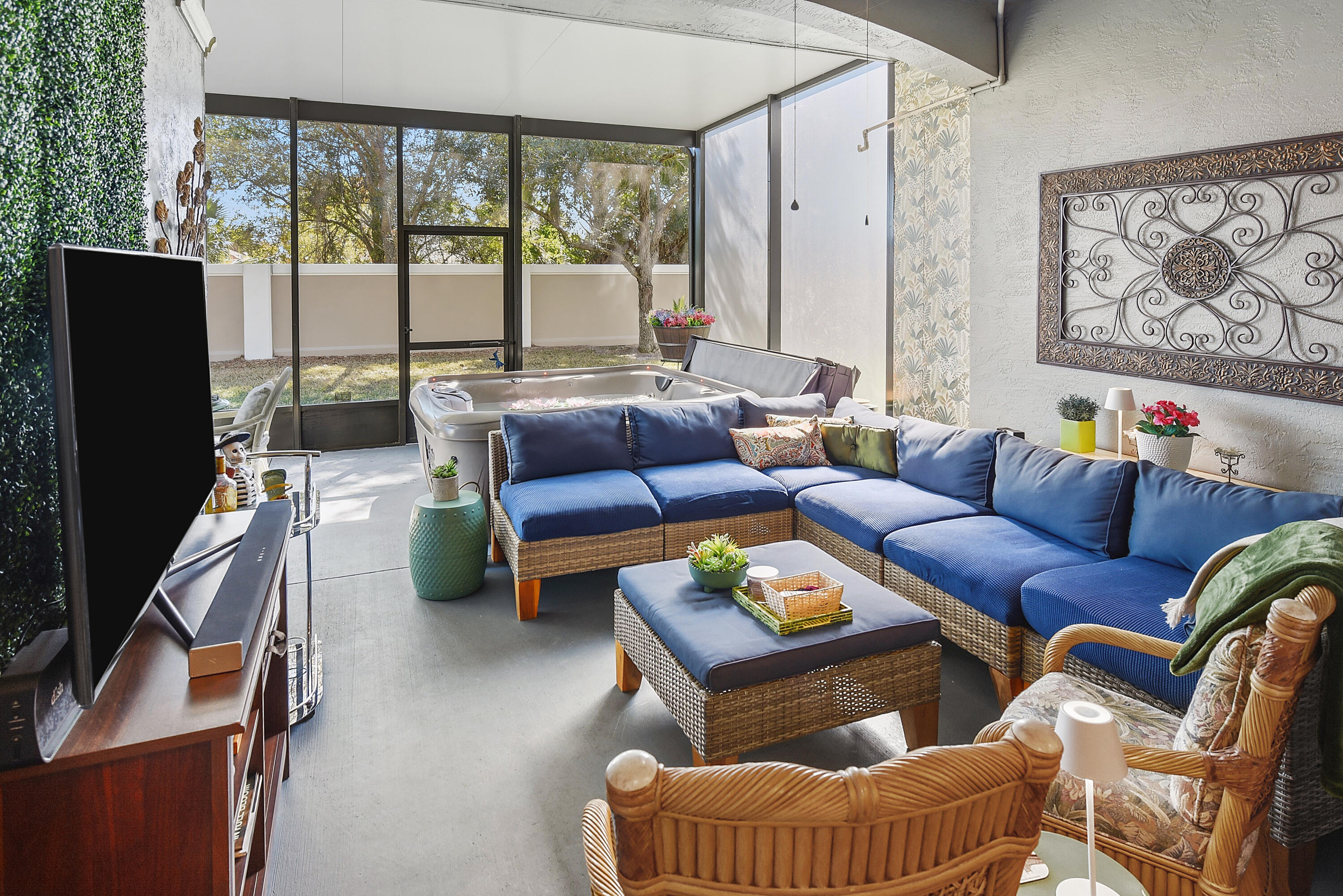 THIRD REPLAT OF PORTOFINO ISLES - Residential