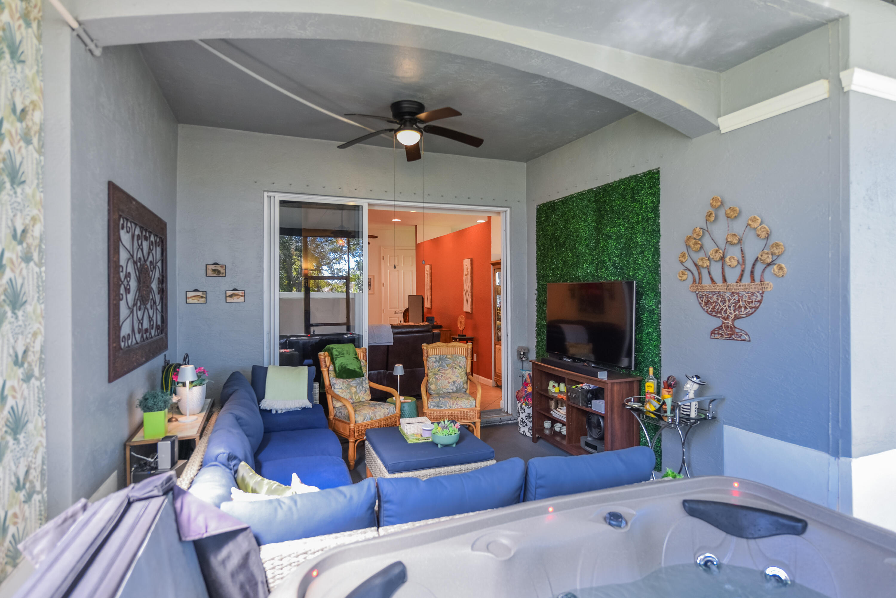 THIRD REPLAT OF PORTOFINO ISLES - Residential