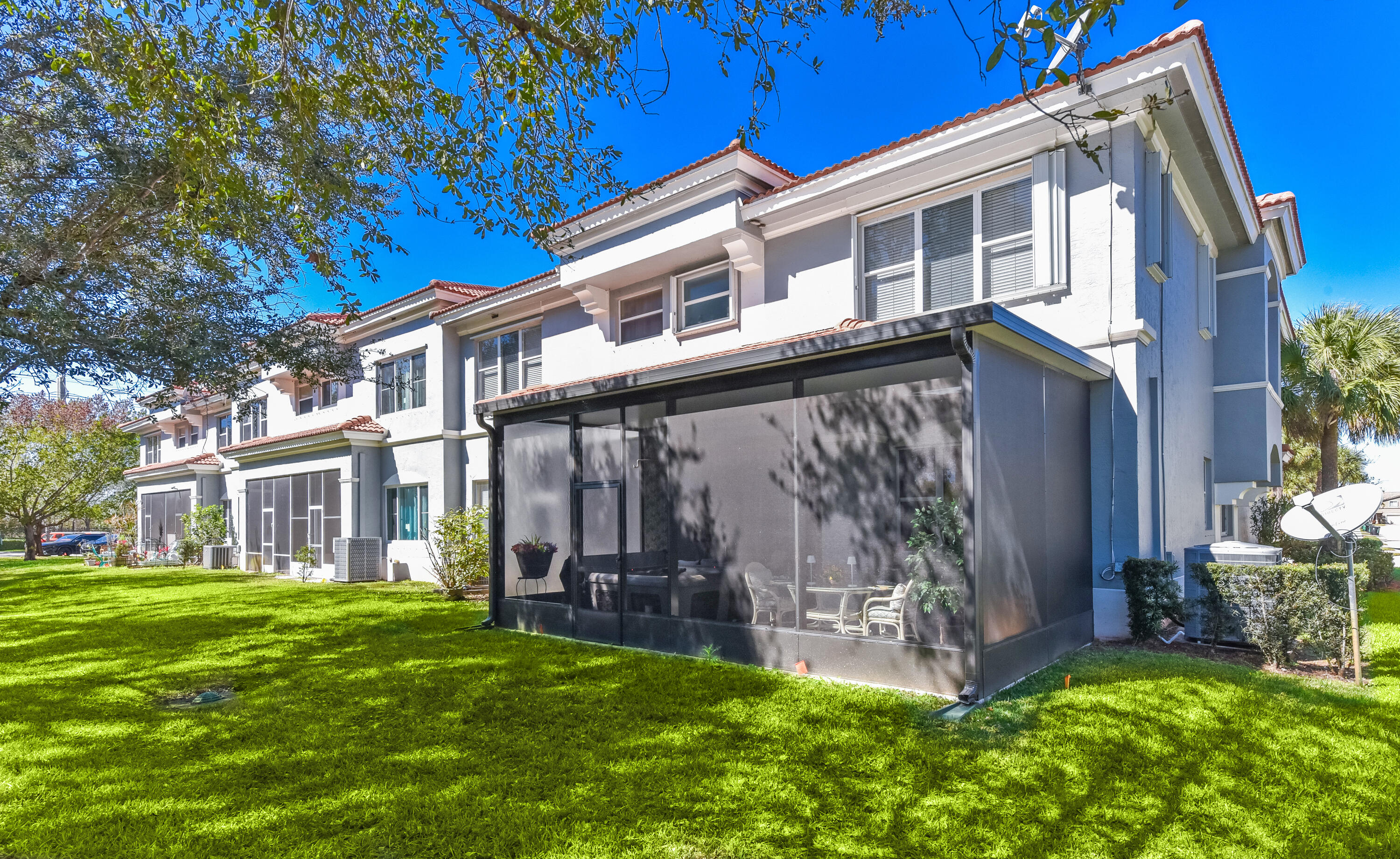 THIRD REPLAT OF PORTOFINO ISLES - Residential