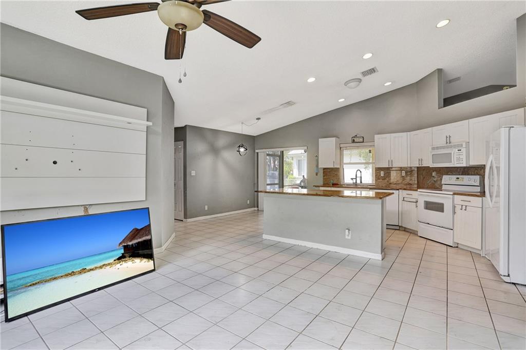 Coral Creek 146-6 B - Residential