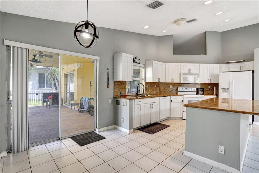 Coral Creek 146-6 B - Residential