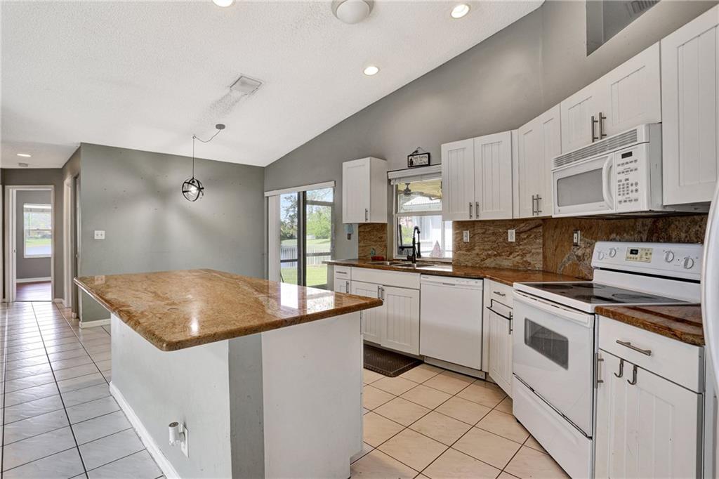Coral Creek 146-6 B - Residential