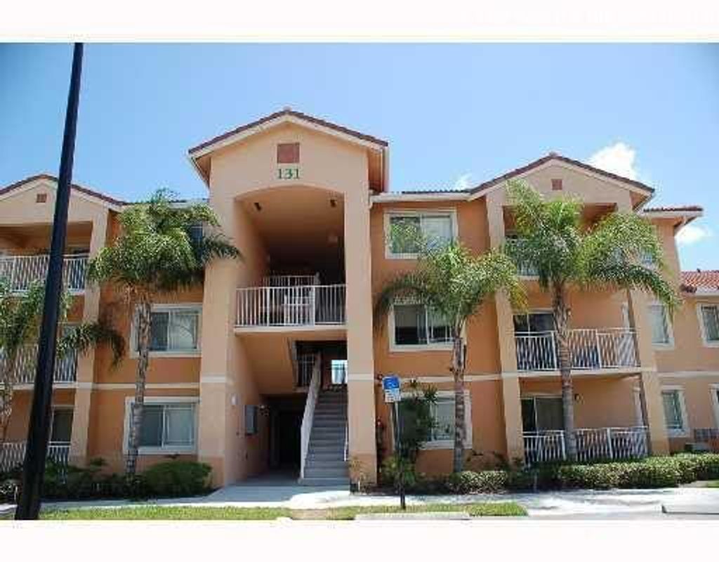 Photo of 201 SW Palm Drive #101, Port St Lucie, FL 34986 (MLS # R10920784)