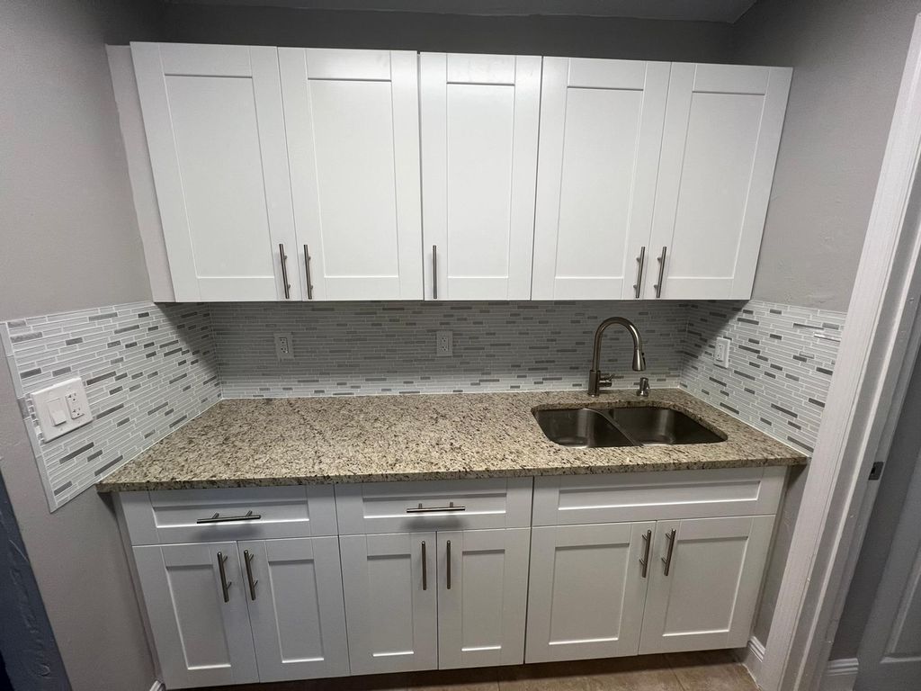 Photo of 3265 E Palm Drive, Boynton Beach, FL 33435 (MLS # B26006483)