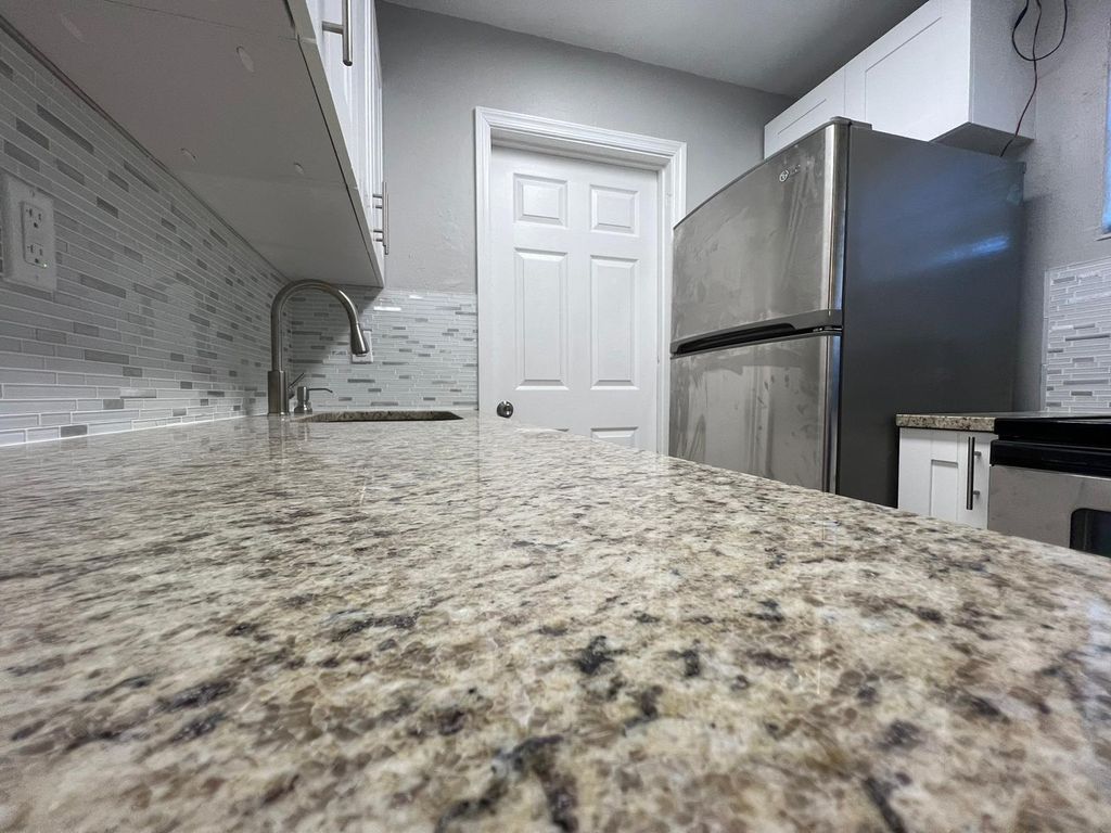 Photo of 3265 E Palm Drive, Boynton Beach, FL 33435 (MLS # B26006483)