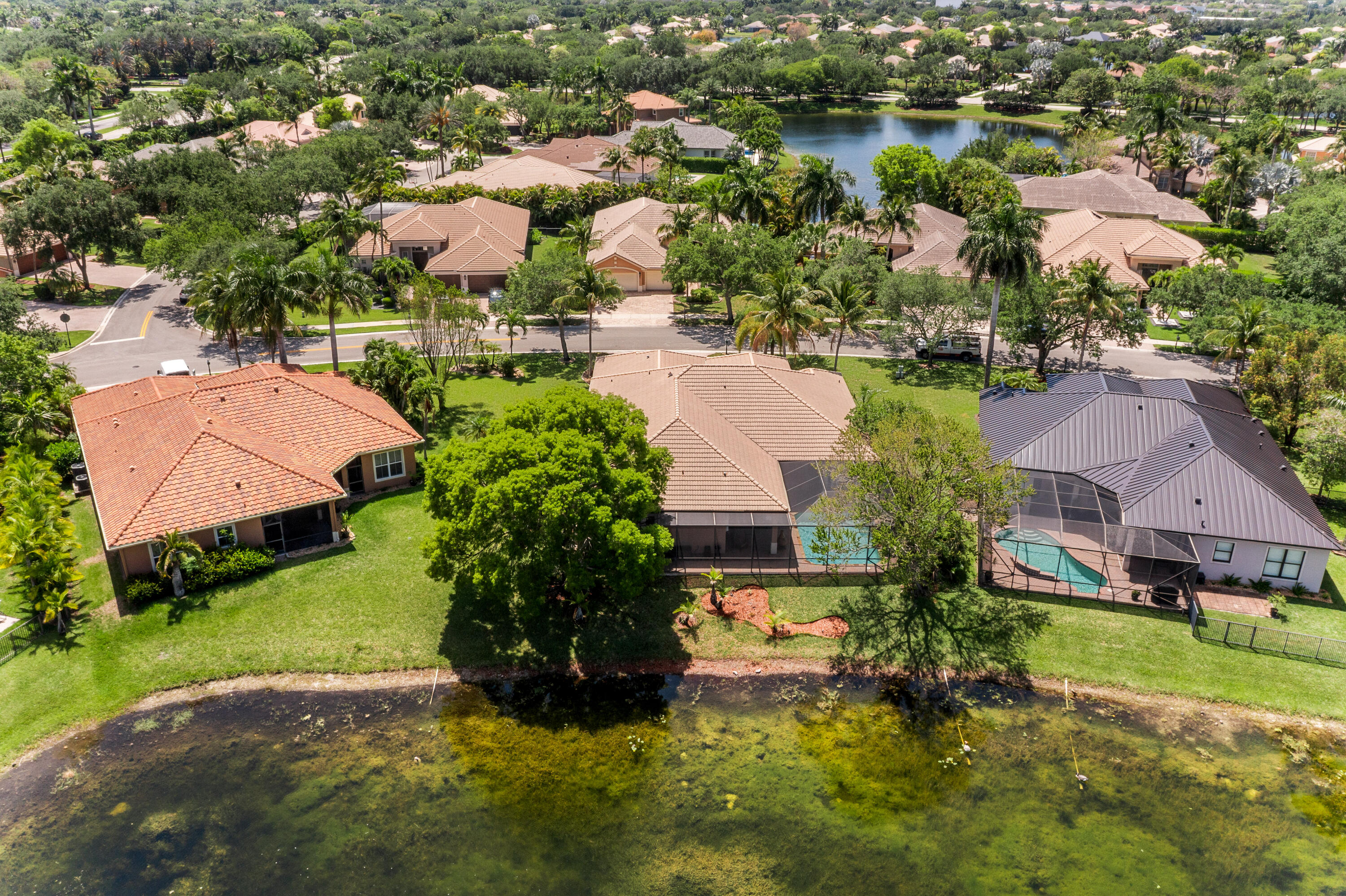 PARKLAND ISLES - Residential