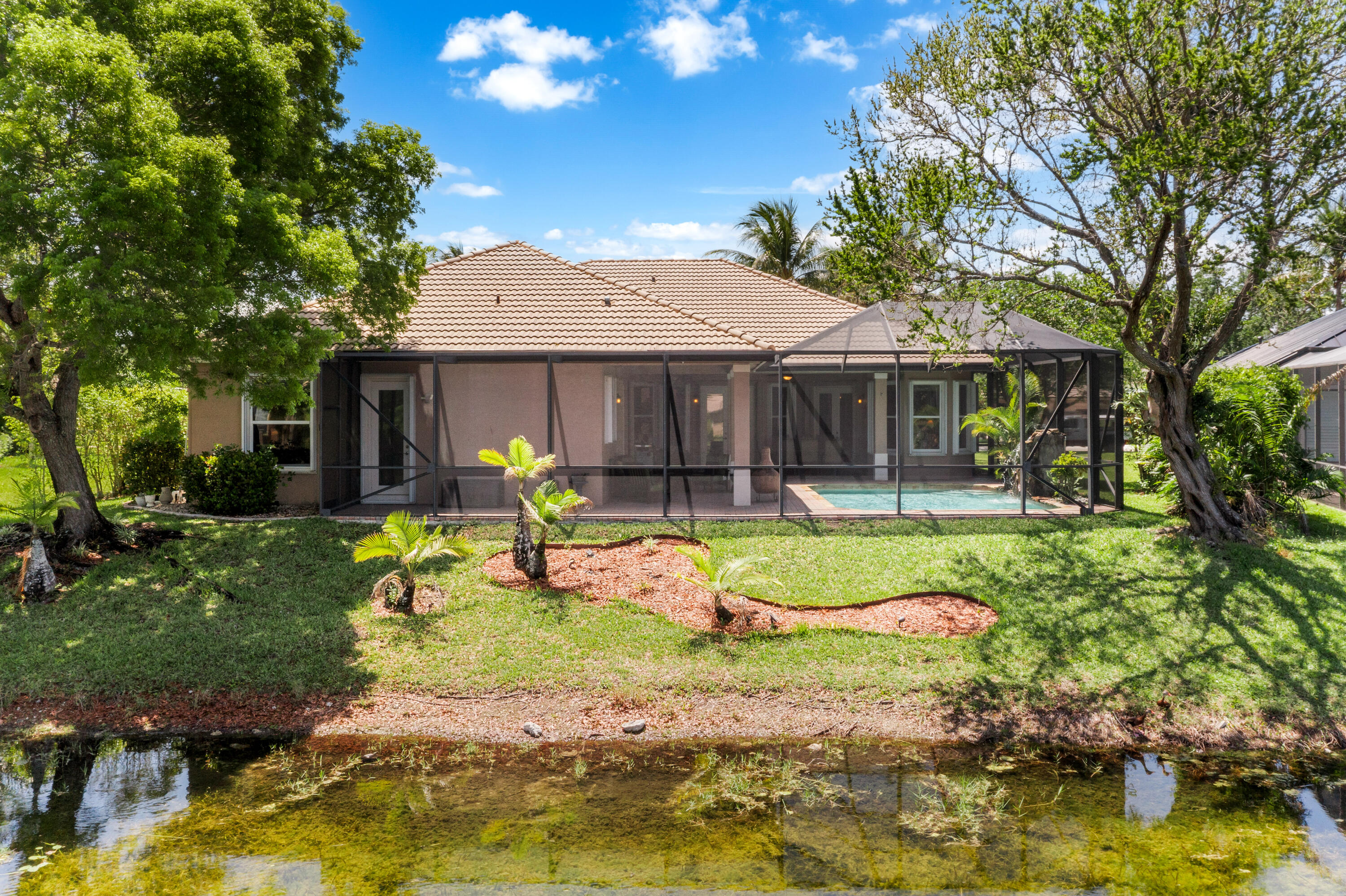 PARKLAND ISLES - Residential
