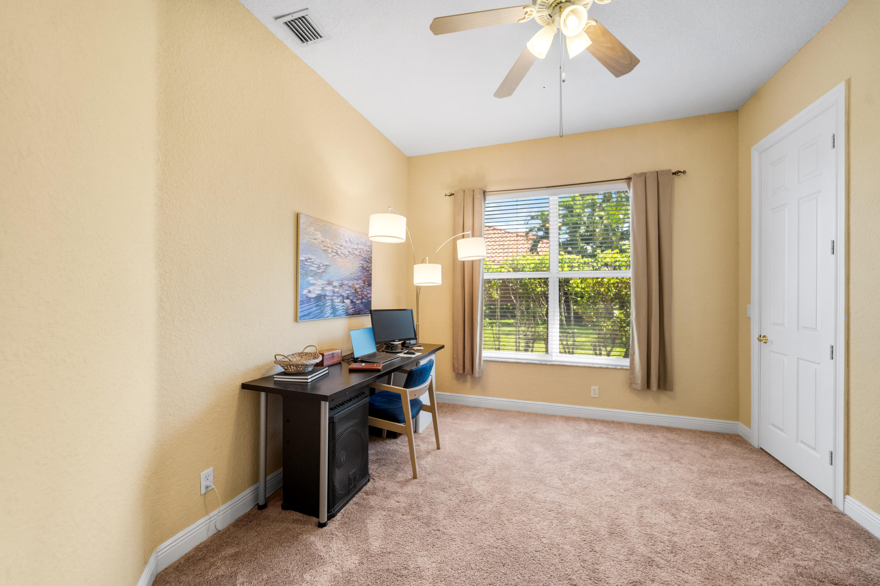 PARKLAND ISLES - Residential