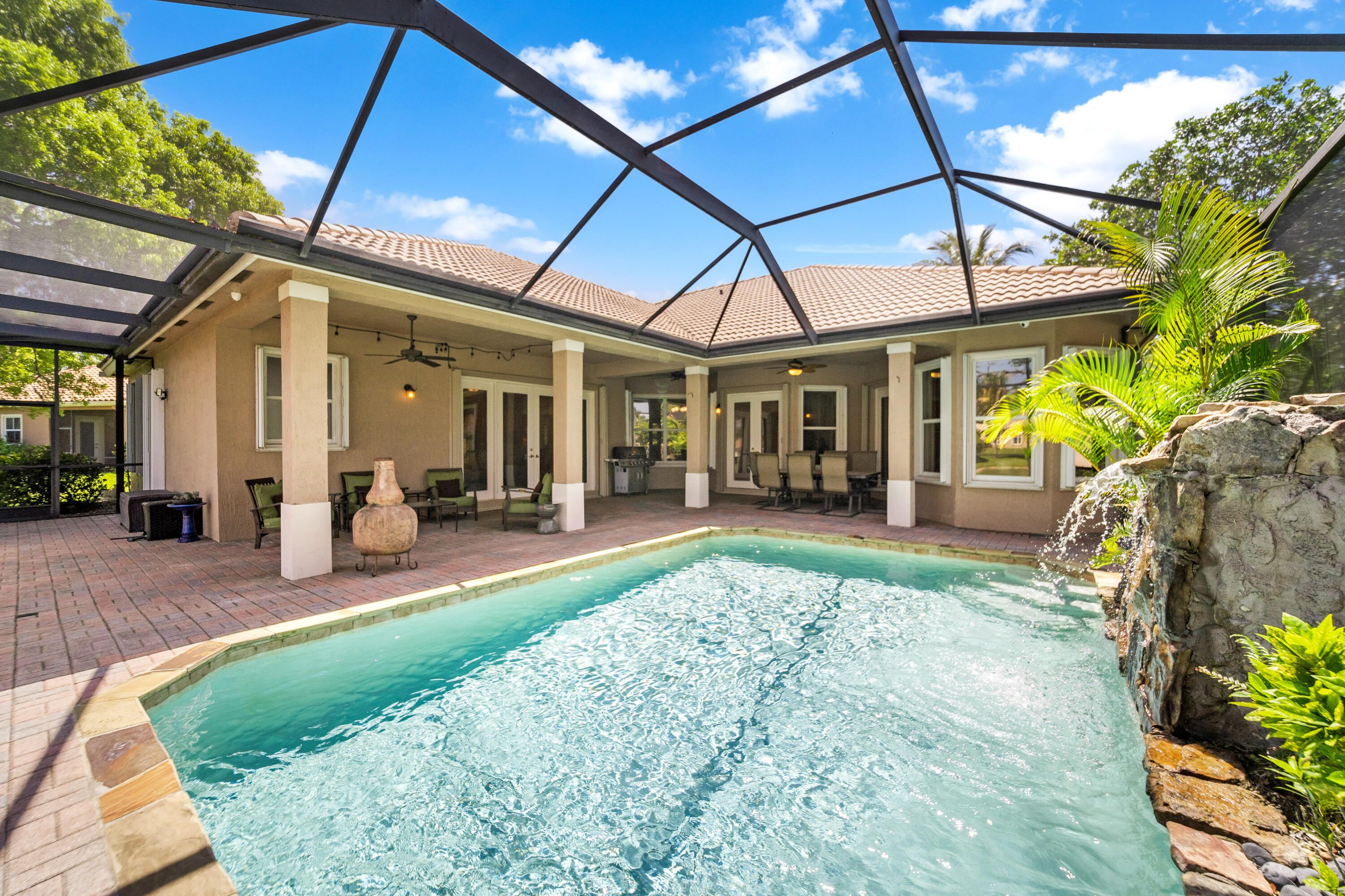 PARKLAND ISLES - Residential