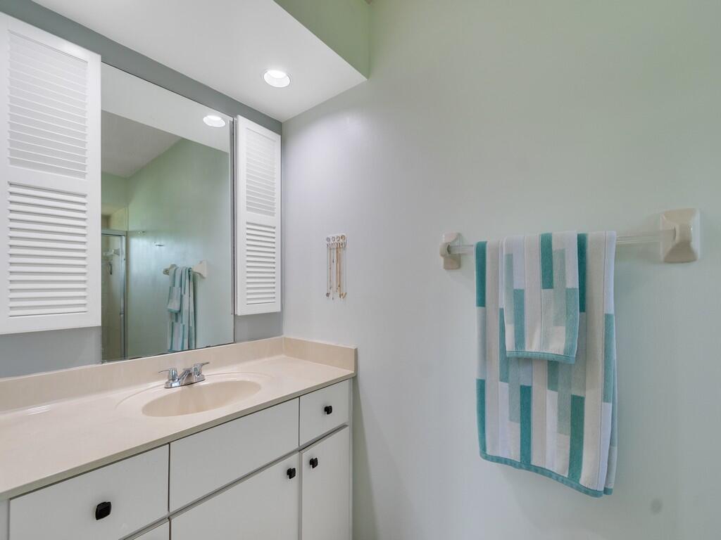 HOLLY ACRES SUB - Residential