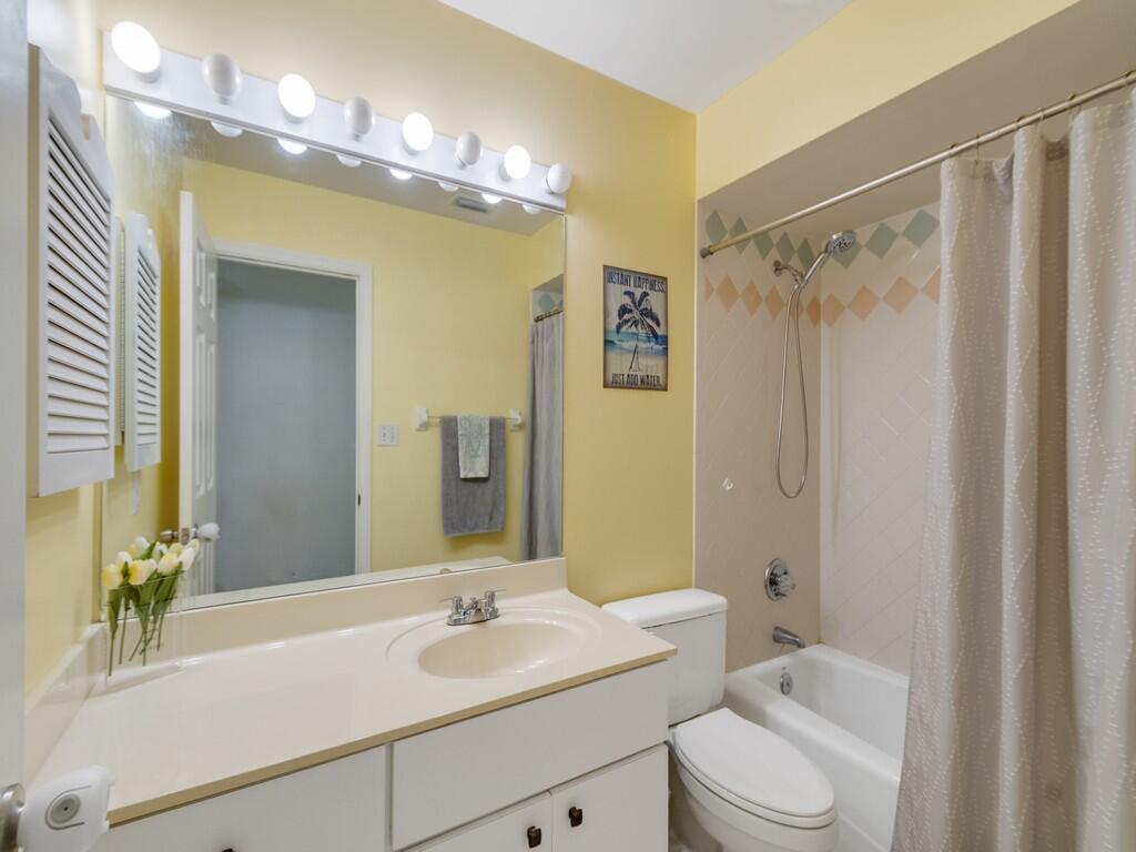 HOLLY ACRES SUB - Residential