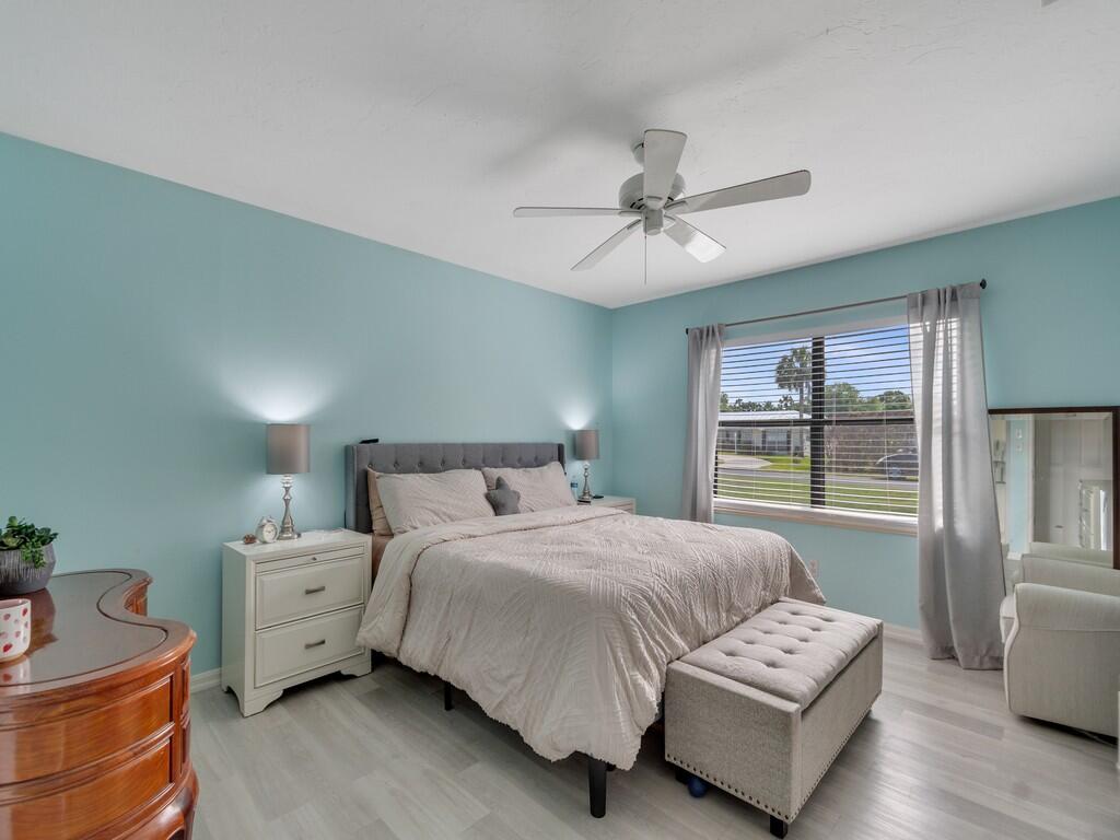 HOLLY ACRES SUB - Residential