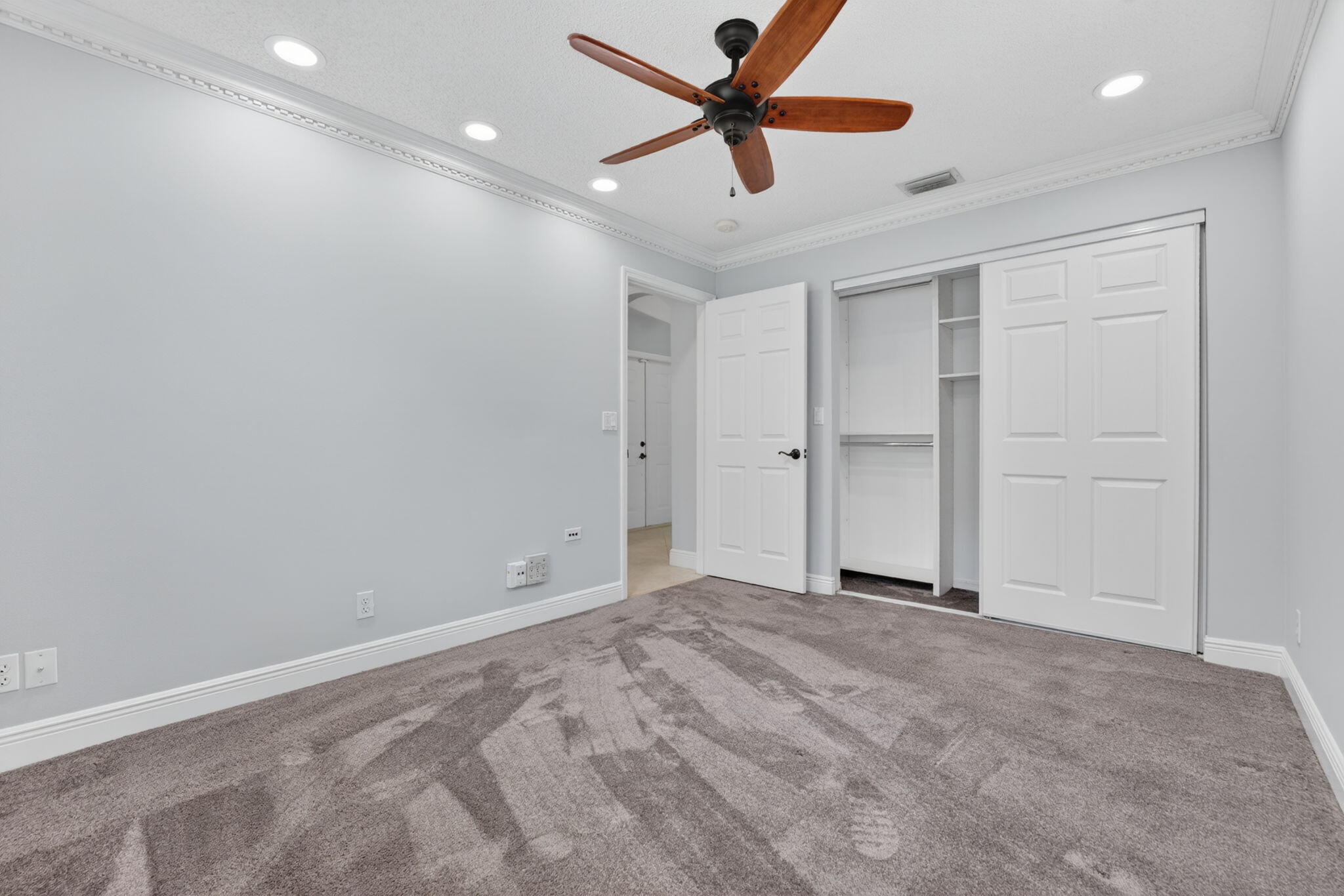 BANYAN TRAILS - Residential