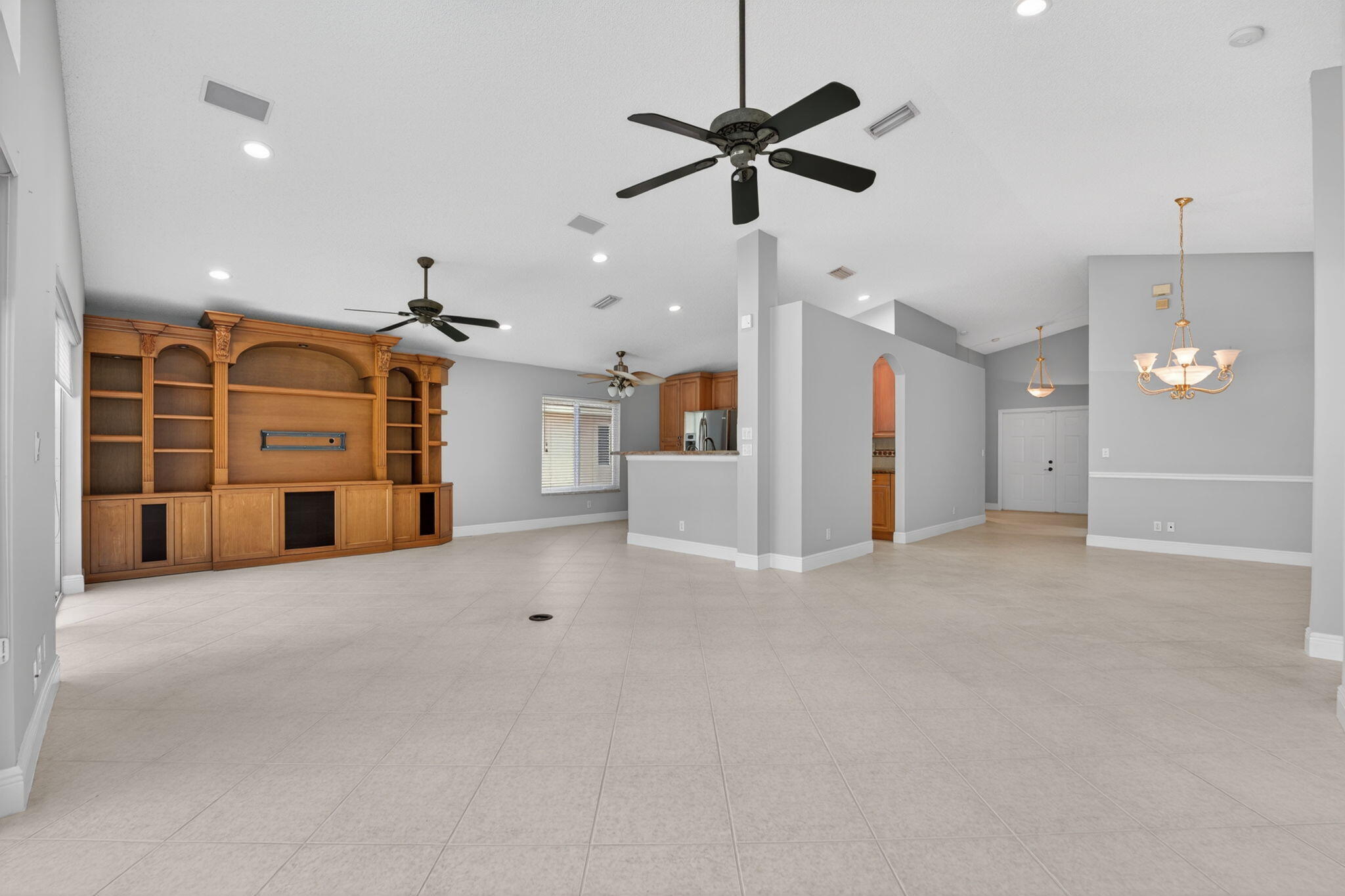 BANYAN TRAILS - Residential