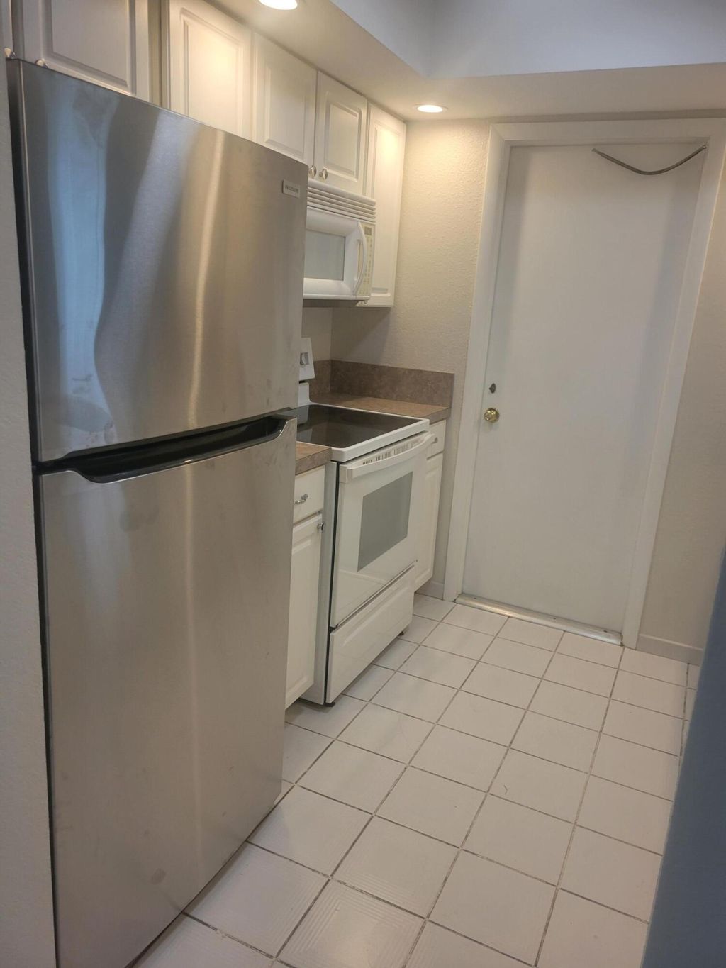 Photo of 813 SW 8th Avenue, Boynton Beach, FL 33426 (MLS # R11030158)