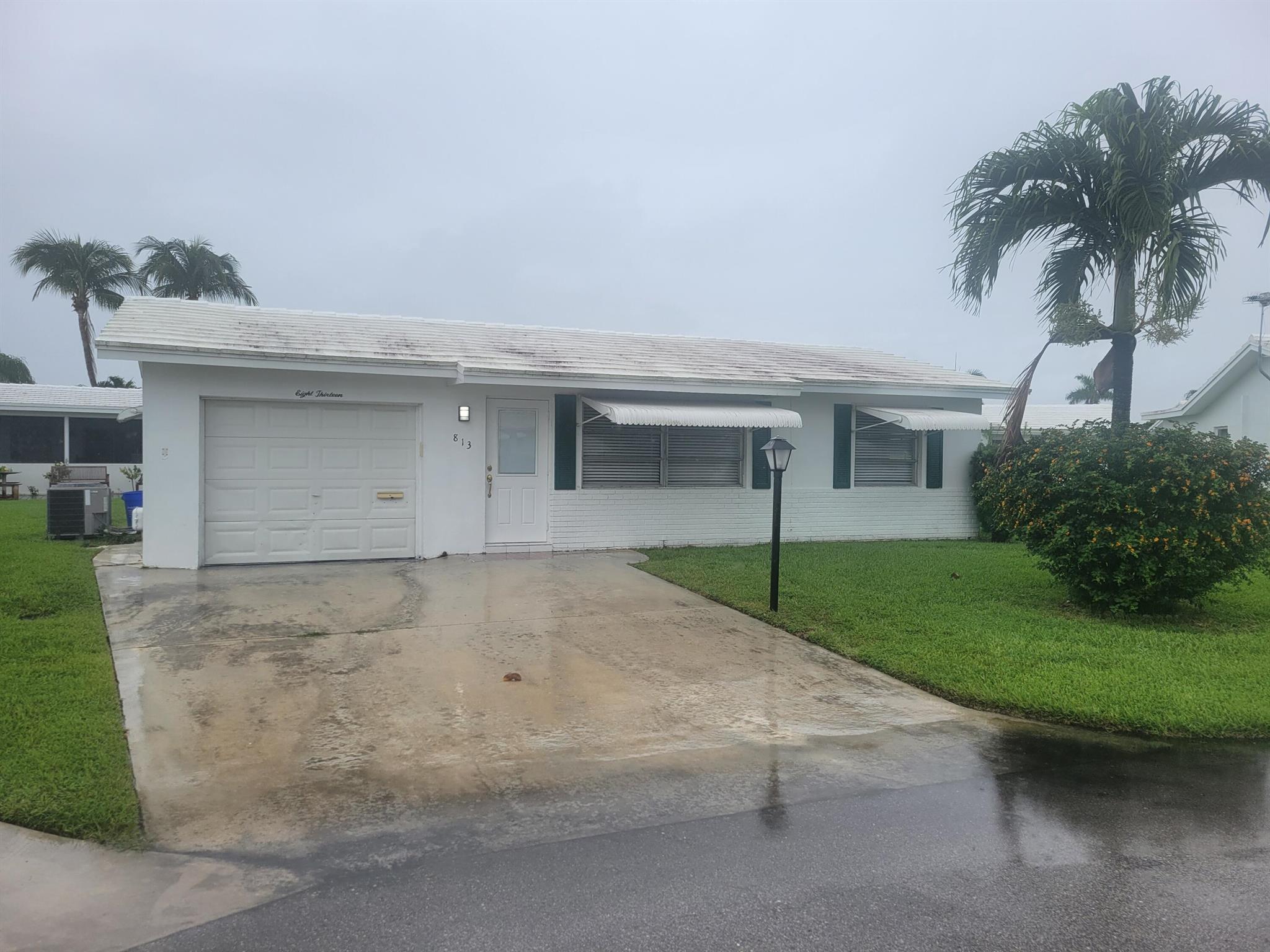 Nice clean freshly painted house on a cul-de-sac . This is a very active community with many amenities. Clubhouse, Pool and golf course