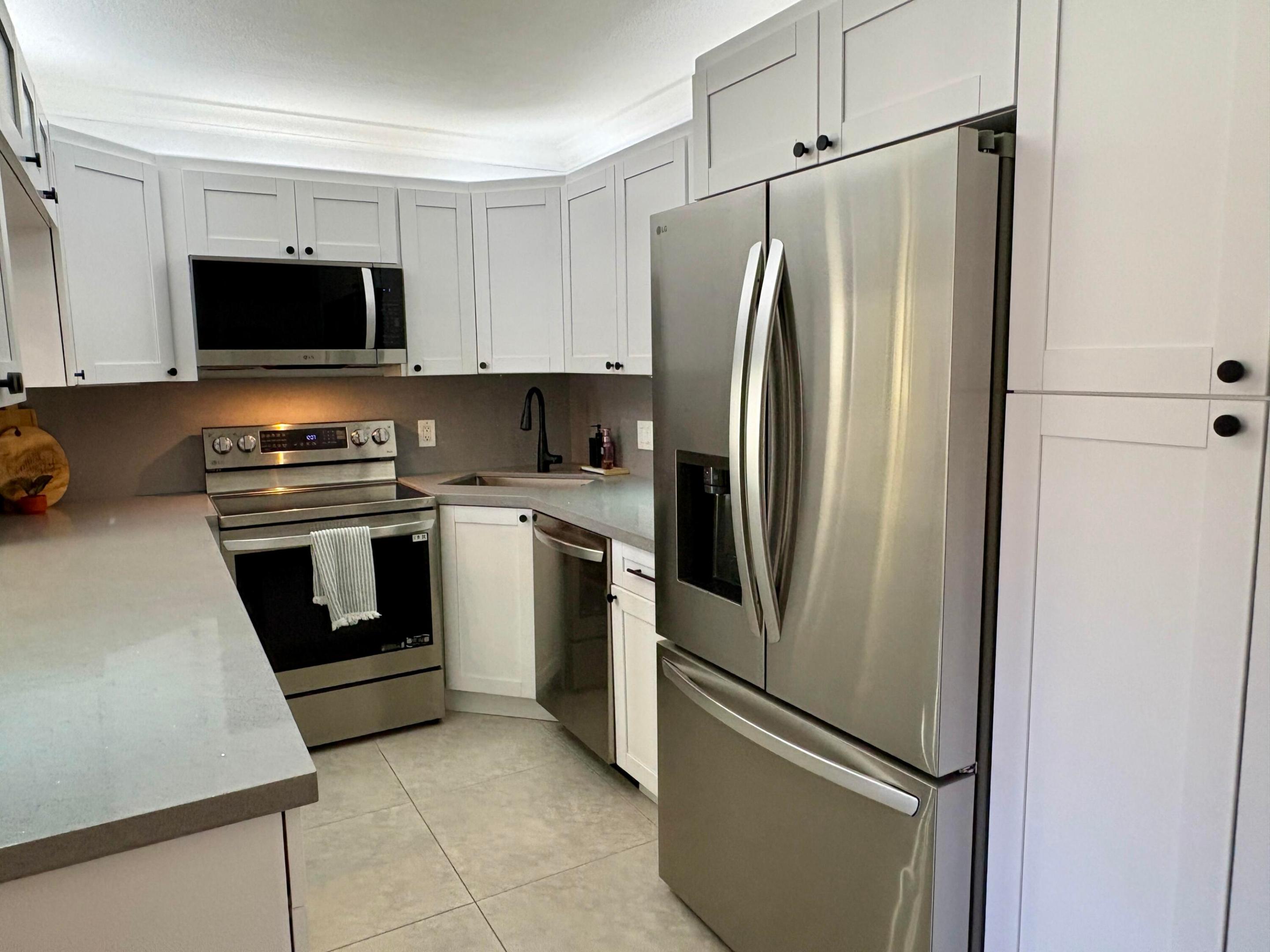 PINE RIDGE AT MARTIN DOWNS CONDO - Residential