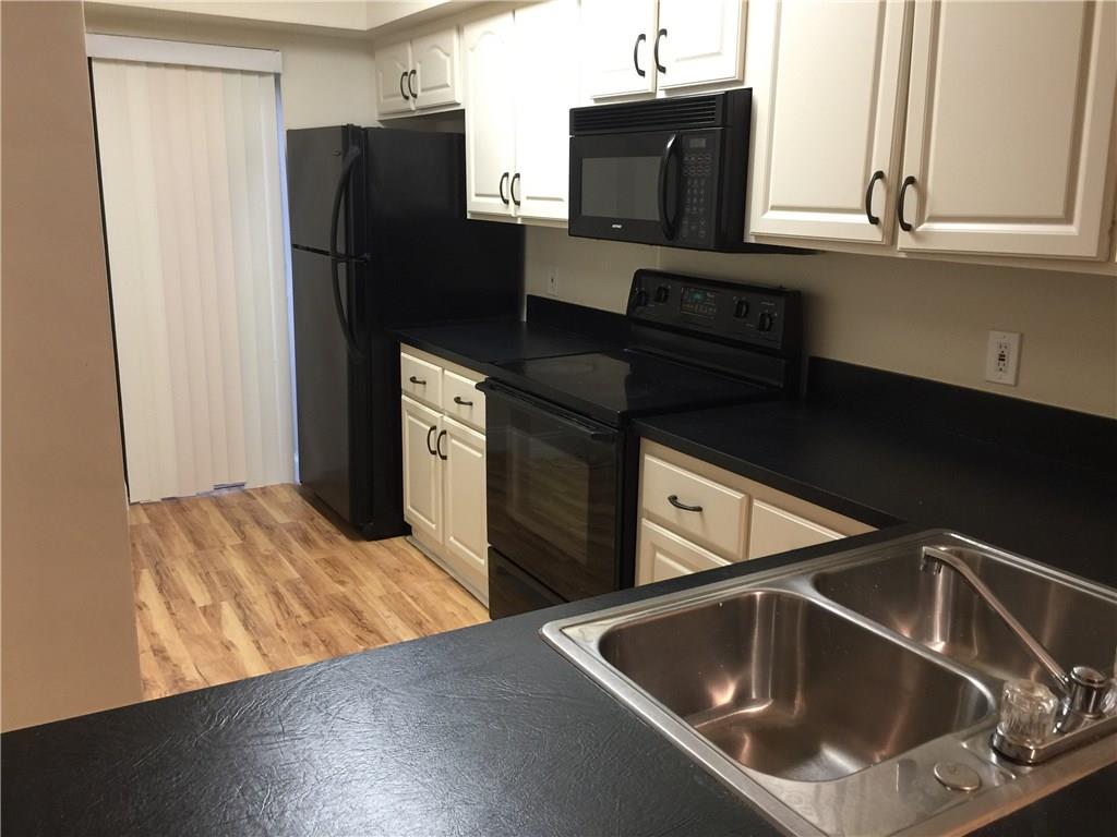 Townhouses Of Coral Spgs - Residential Lease