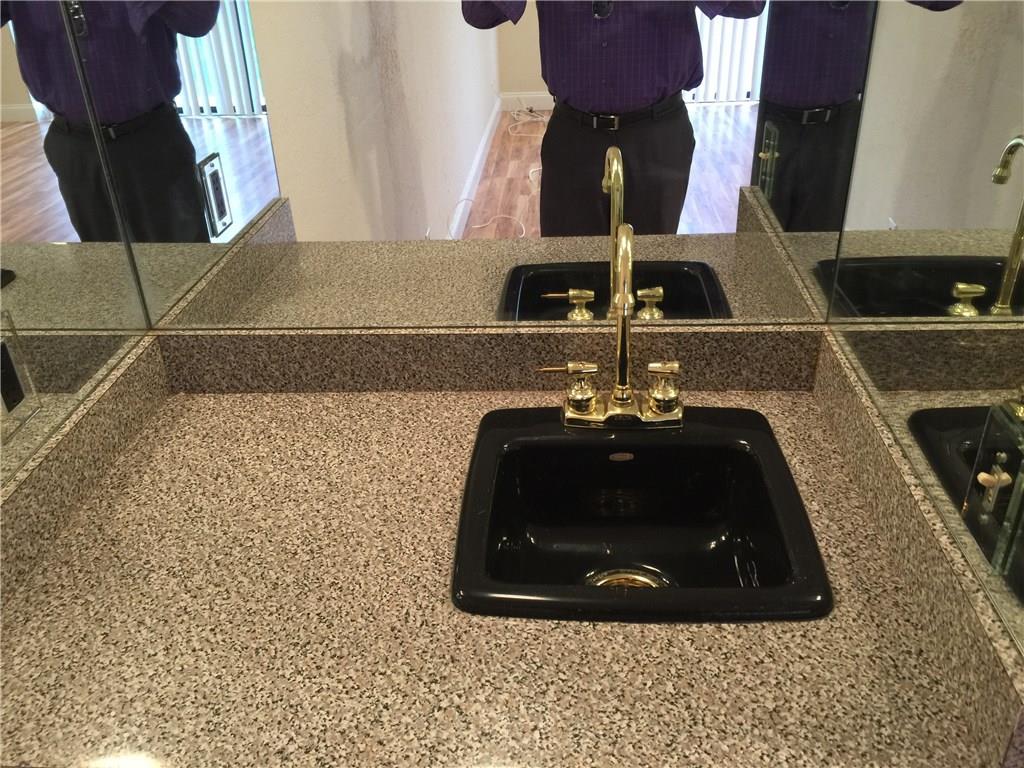 Townhouses Of Coral Spgs - Residential Lease