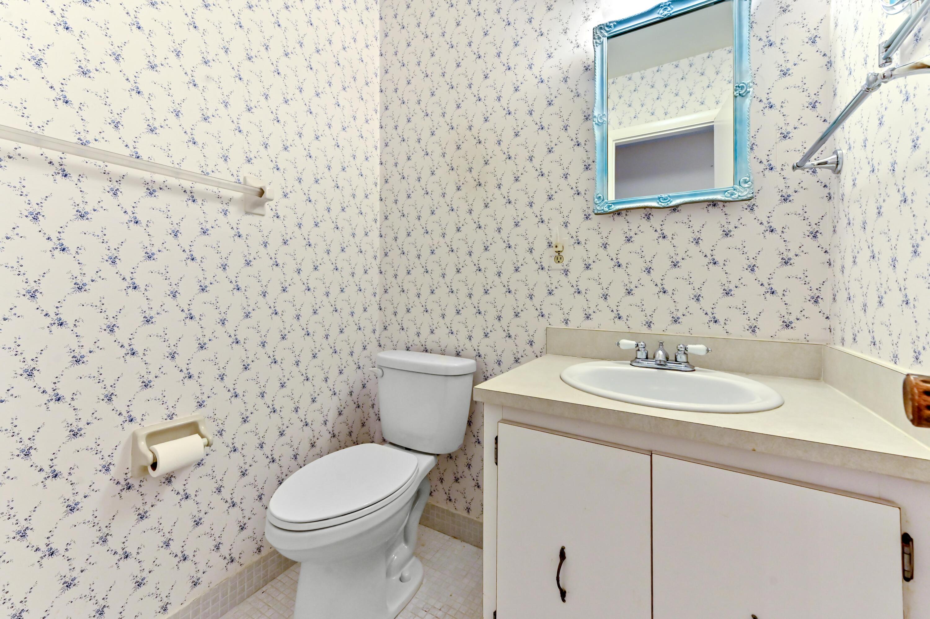 PALM GREENS - Residential