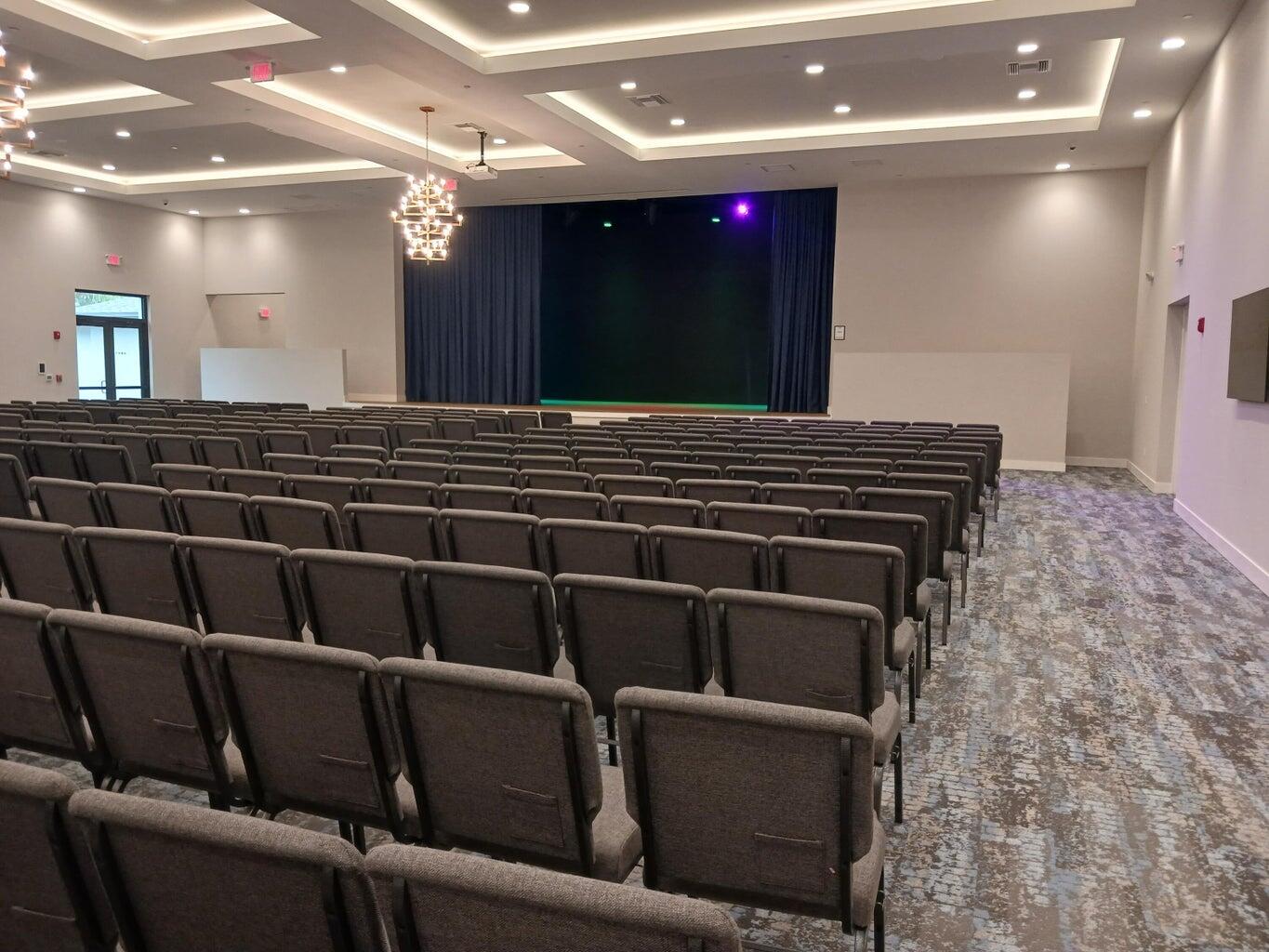 PALM GREENS - Residential