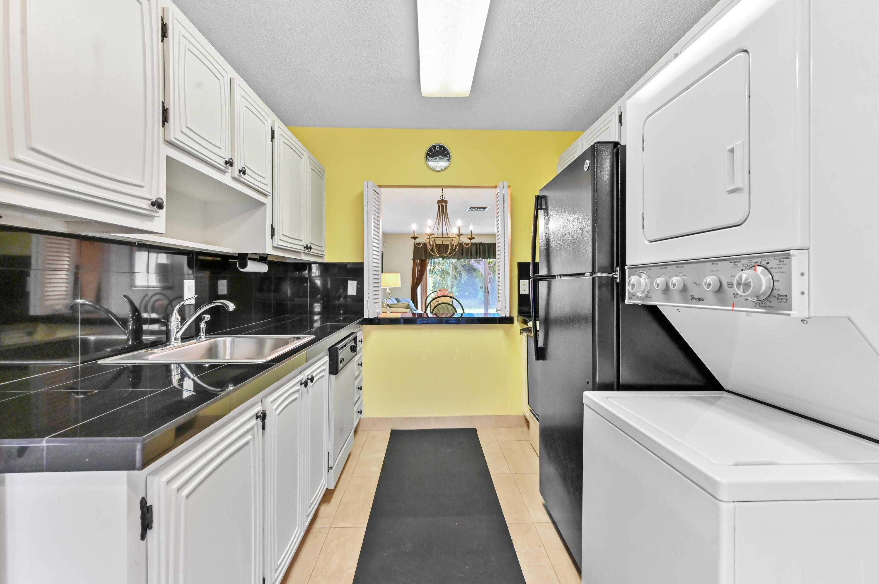 PALM GREENS - Residential