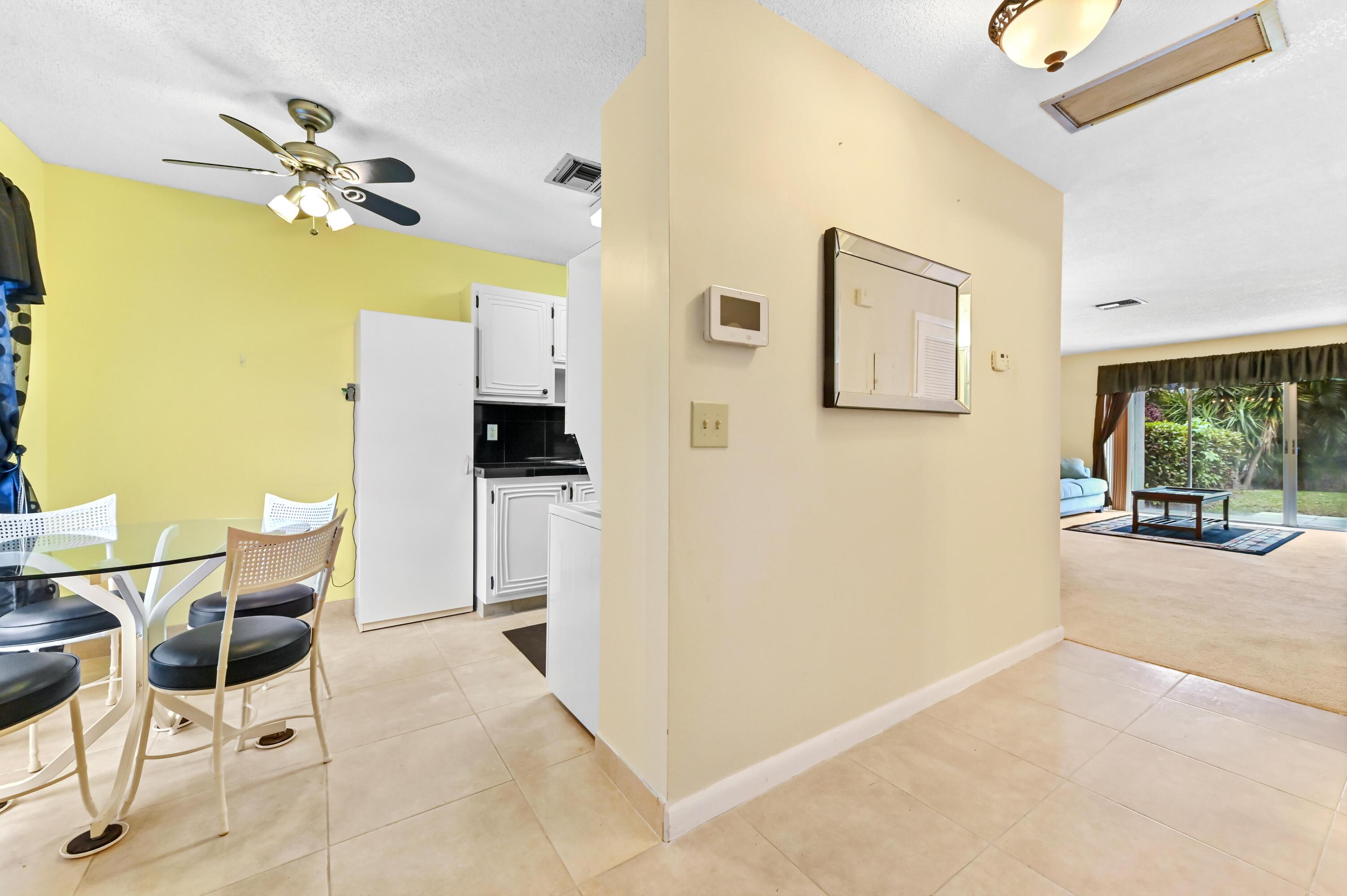 PALM GREENS - Residential