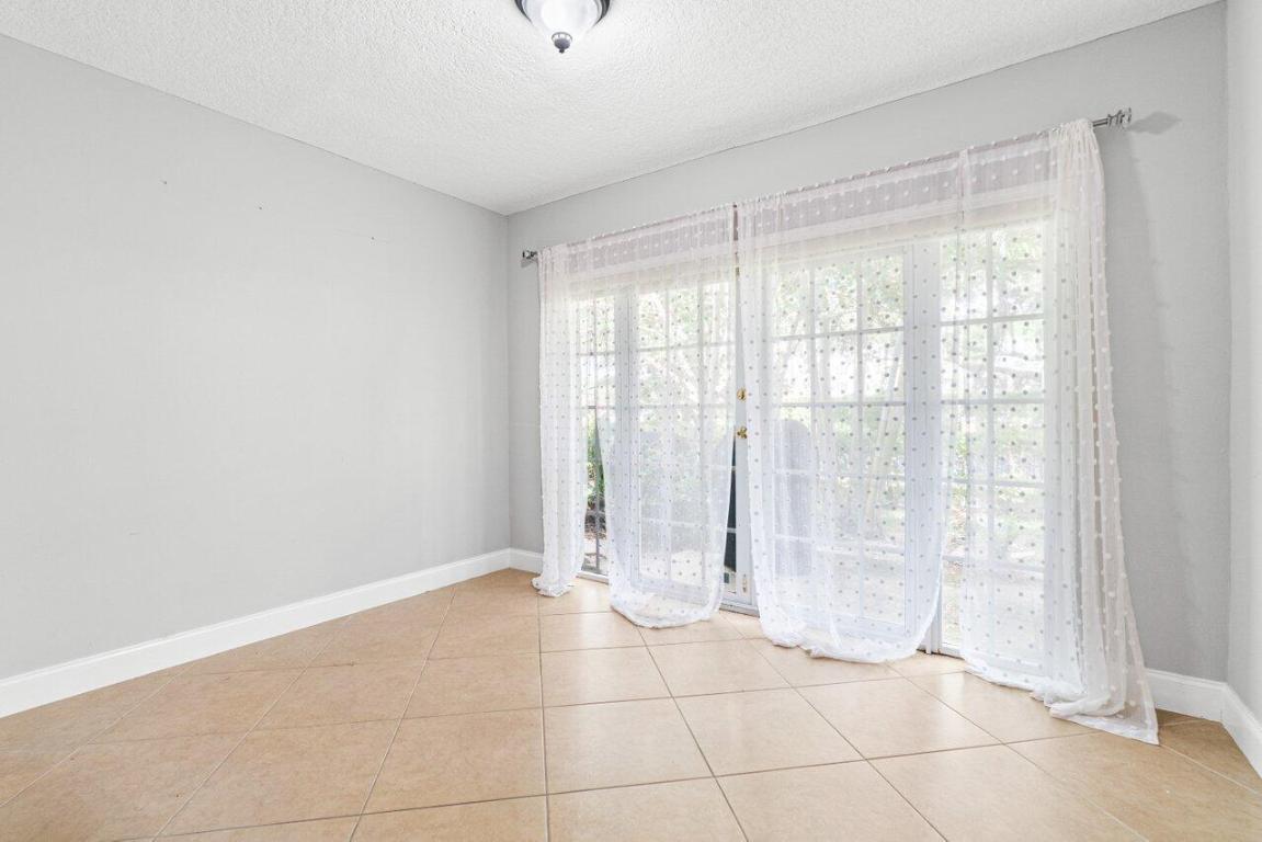 GREENS AT BOCA GOLF AND TENNIS CLUB - Residential