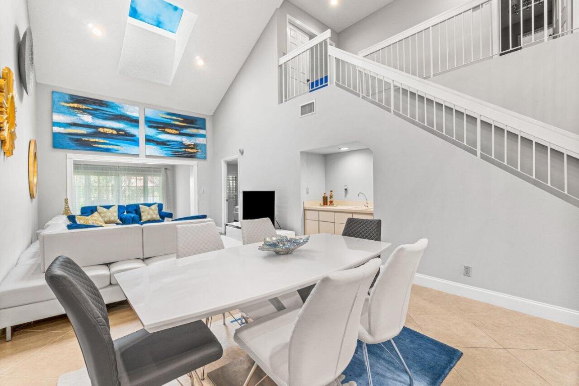 GREENS AT BOCA GOLF AND TENNIS CLUB - Residential