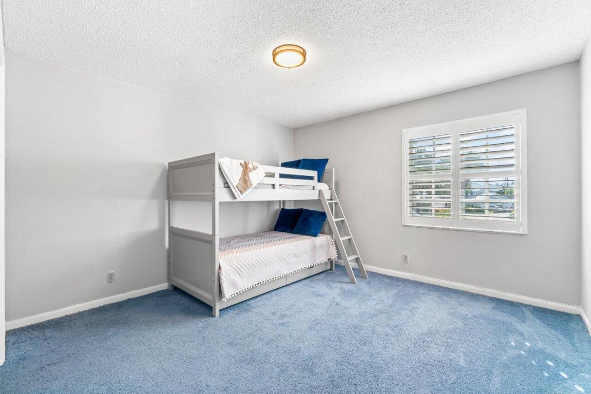 GREENS AT BOCA GOLF AND TENNIS CLUB - Residential