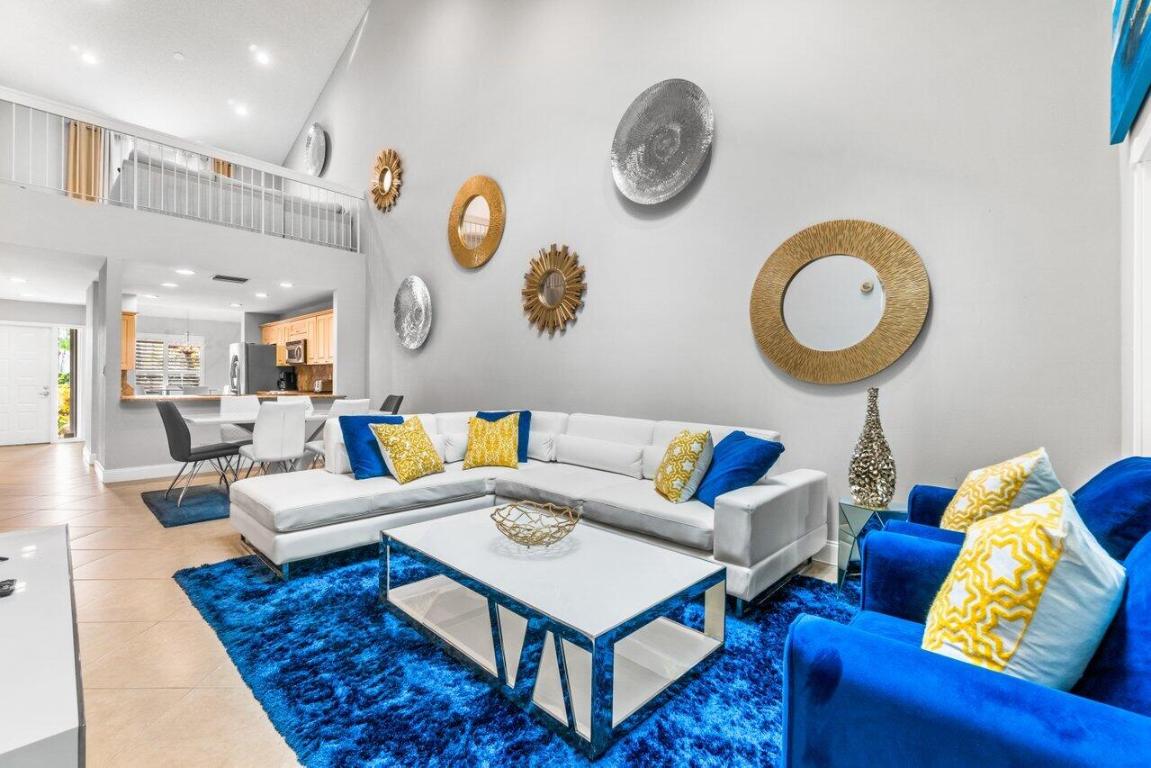 GREENS AT BOCA GOLF AND TENNIS CLUB - Residential