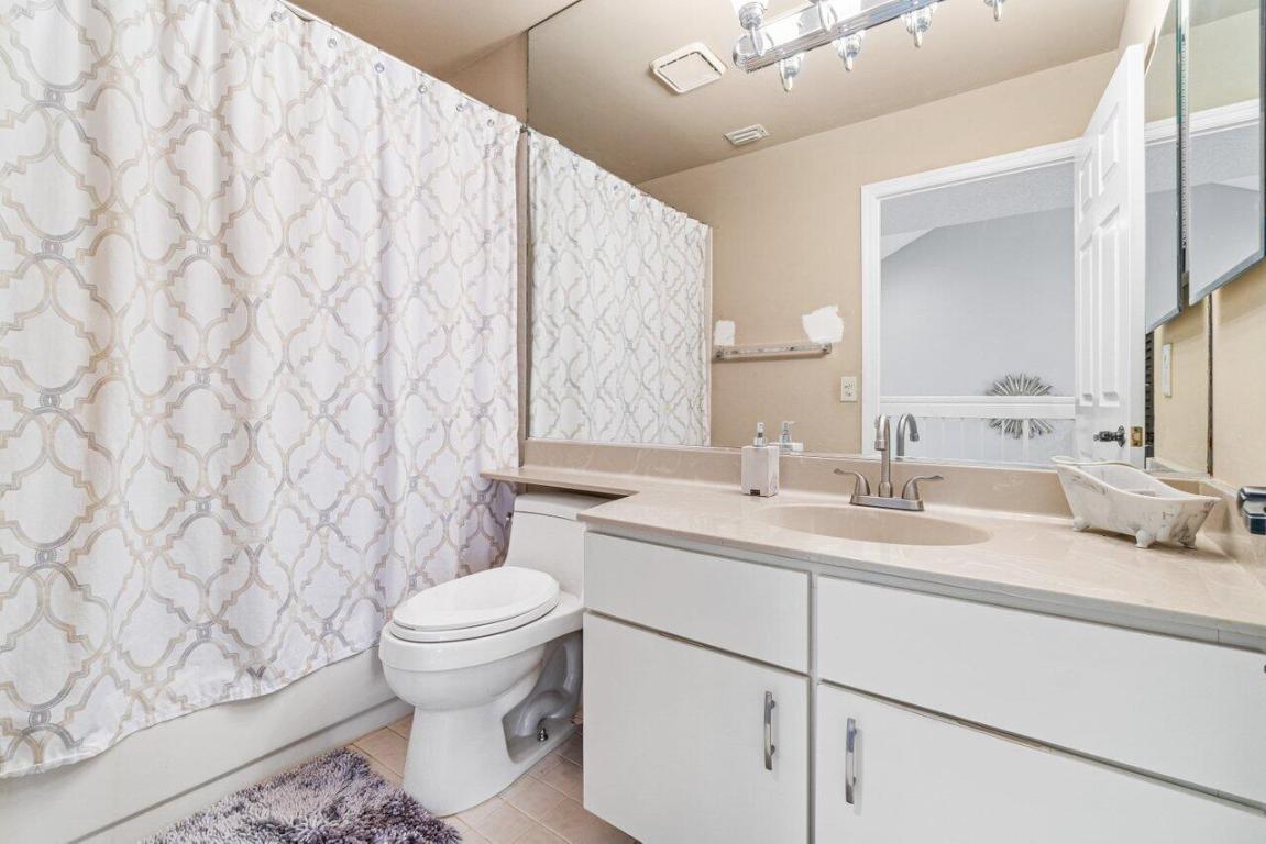 GREENS AT BOCA GOLF AND TENNIS CLUB - Residential