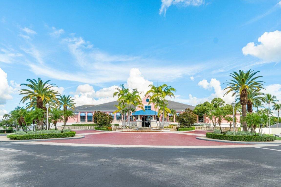 GREENS AT BOCA GOLF AND TENNIS CLUB - Residential