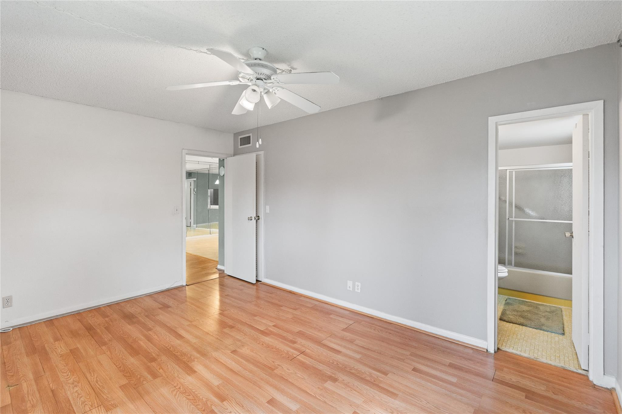 VILLAGES OF ORIOLE ABBEY - Residential