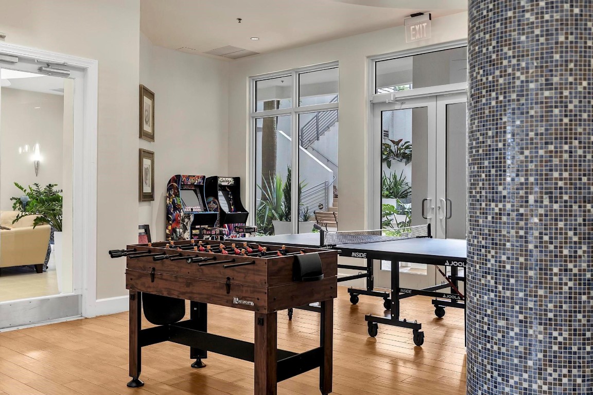 RADIUS CONDO - Residential